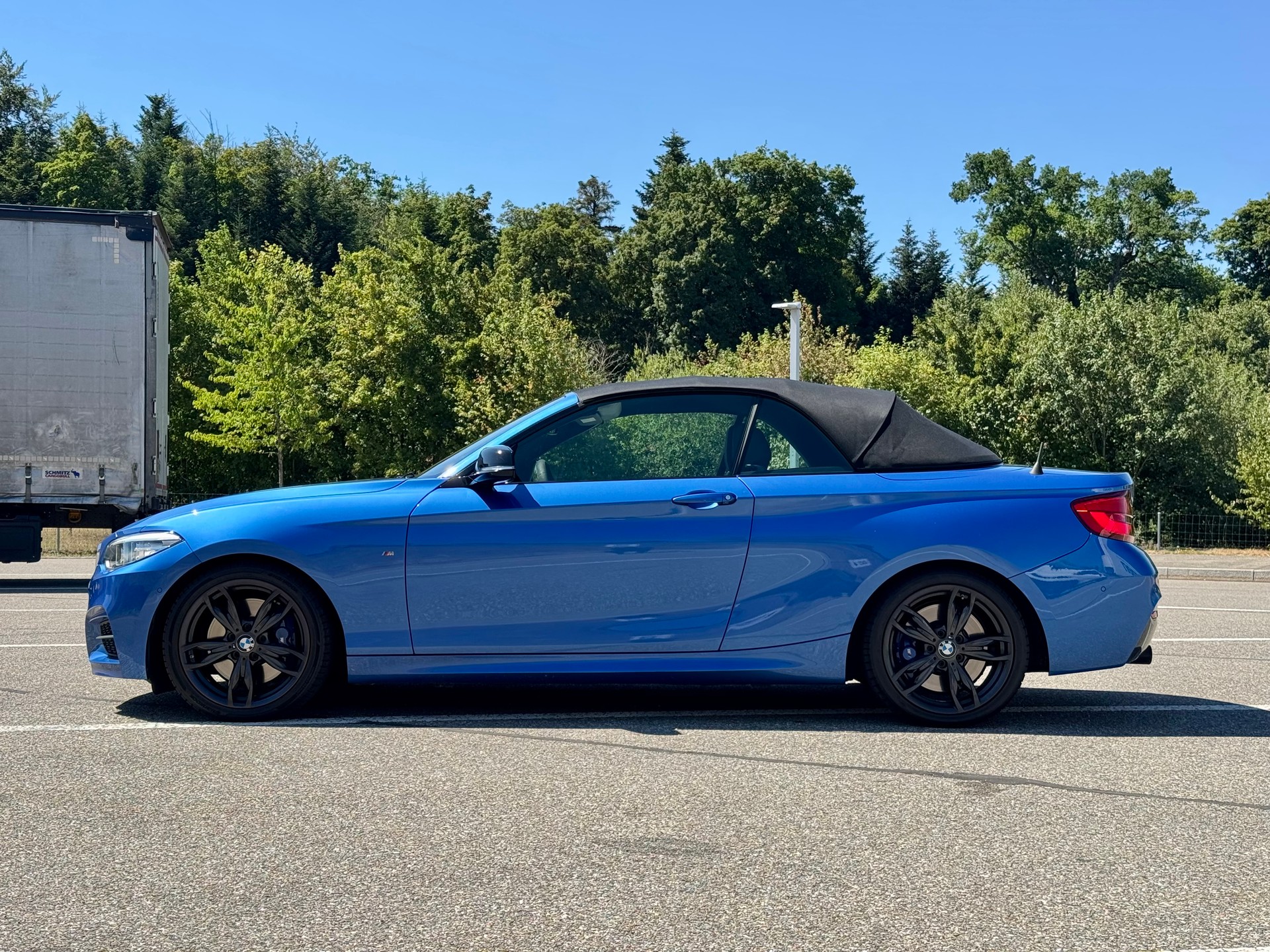 BMW M240i xDrive SAG-image-3