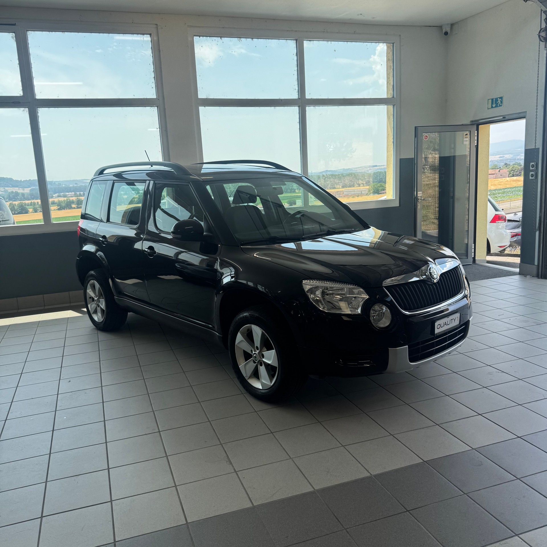 SKODA Yeti 1.8 TSI Elegance 4x4 DSG-showroom-element-3