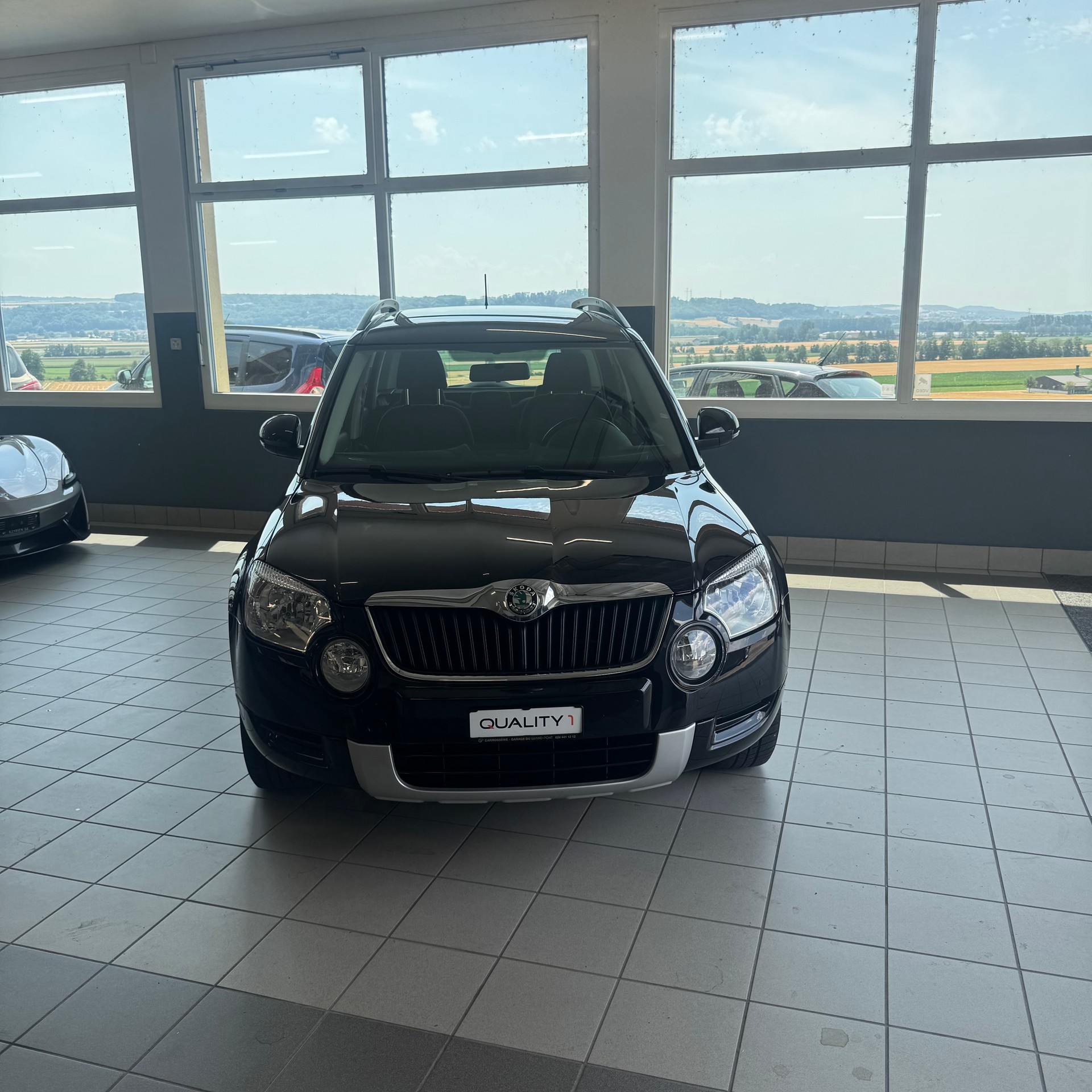 SKODA Yeti 1.8 TSI Elegance 4x4 DSG-showroom-element-2