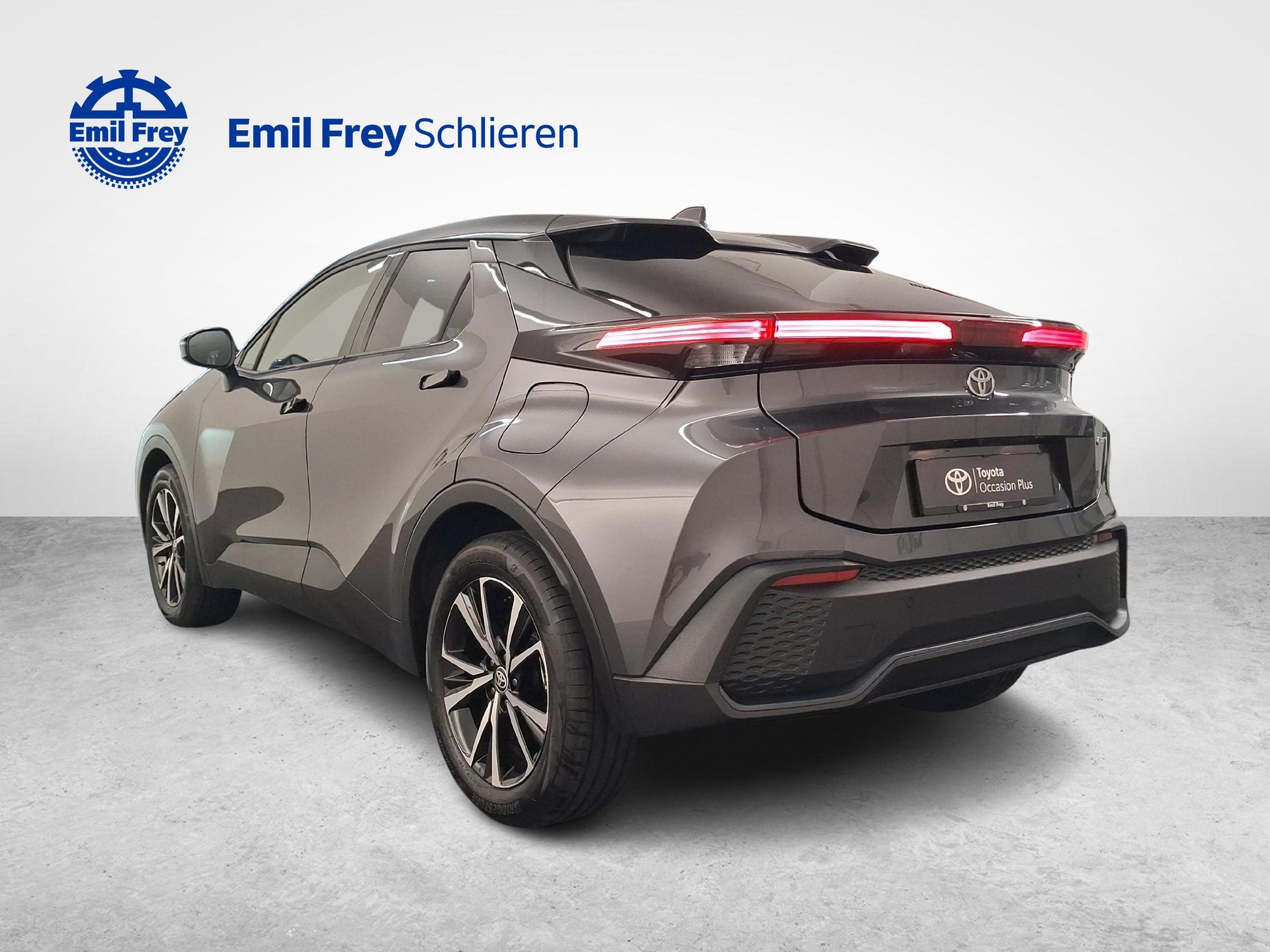 TOYOTA C-HR 2.0 PHEV Swiss Edition-showroom-element-2