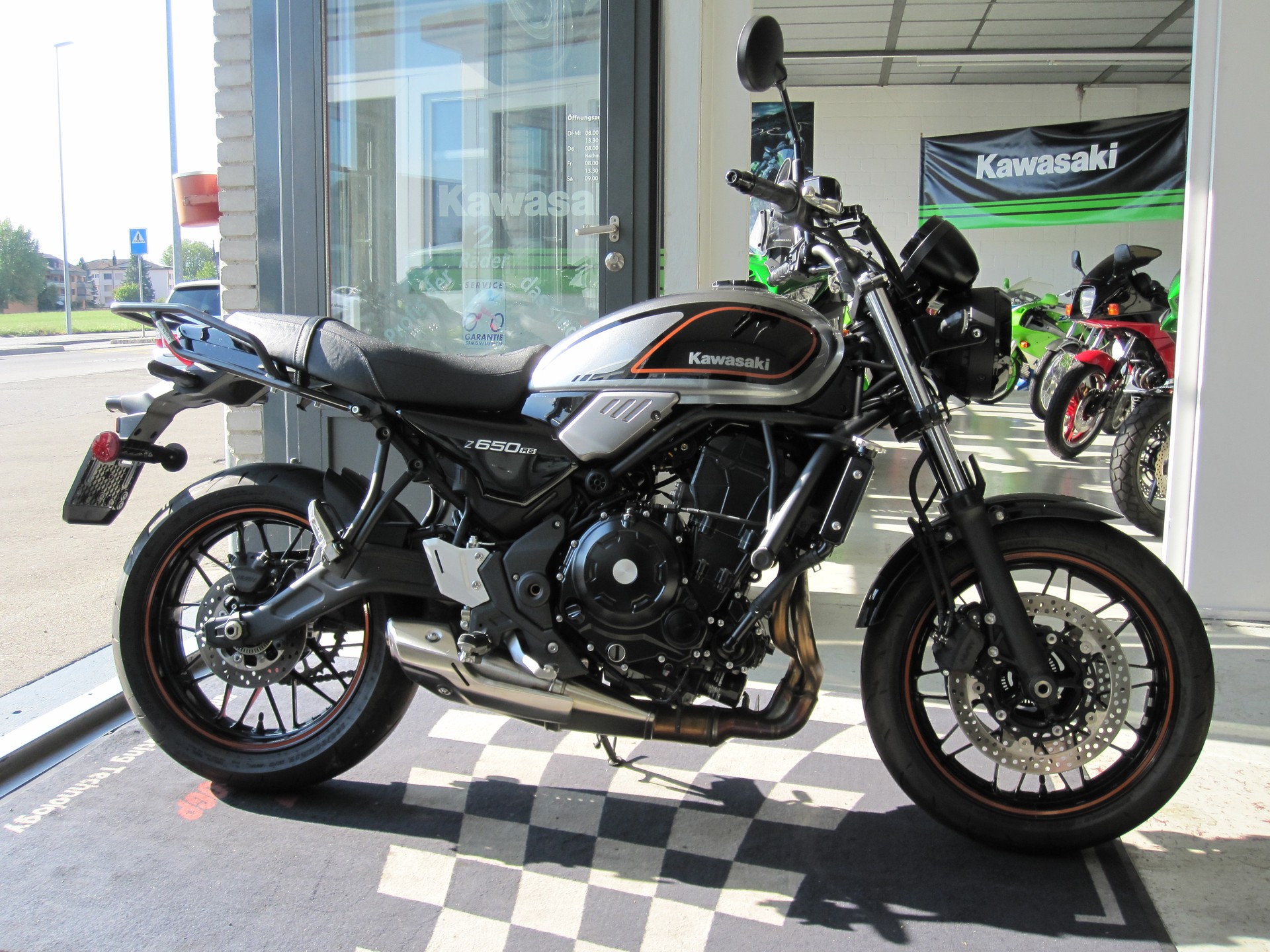 KAWASAKI Z 650 RS-image-4