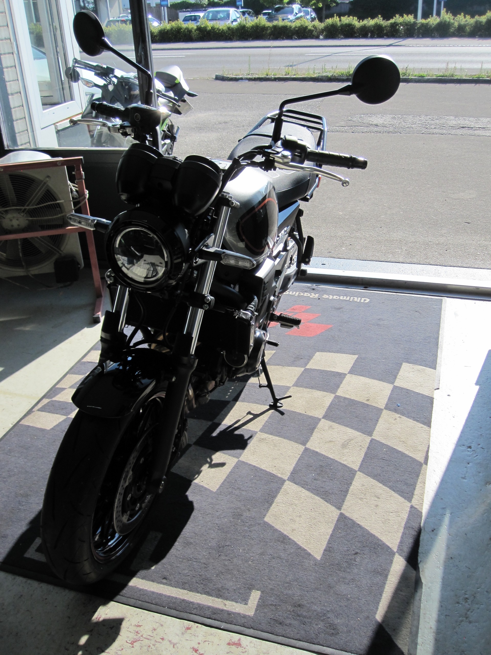 KAWASAKI Z 650 RS-image-6