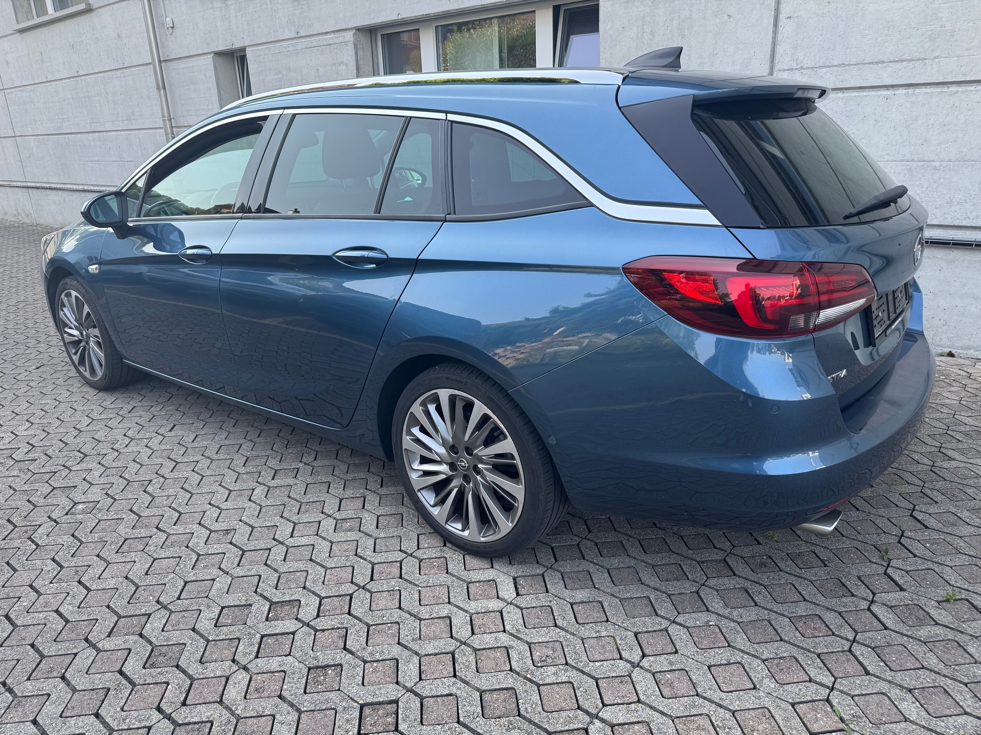 OPEL Astra Sports Tourer 1.6i Turbo Excellence-showroom-element-2