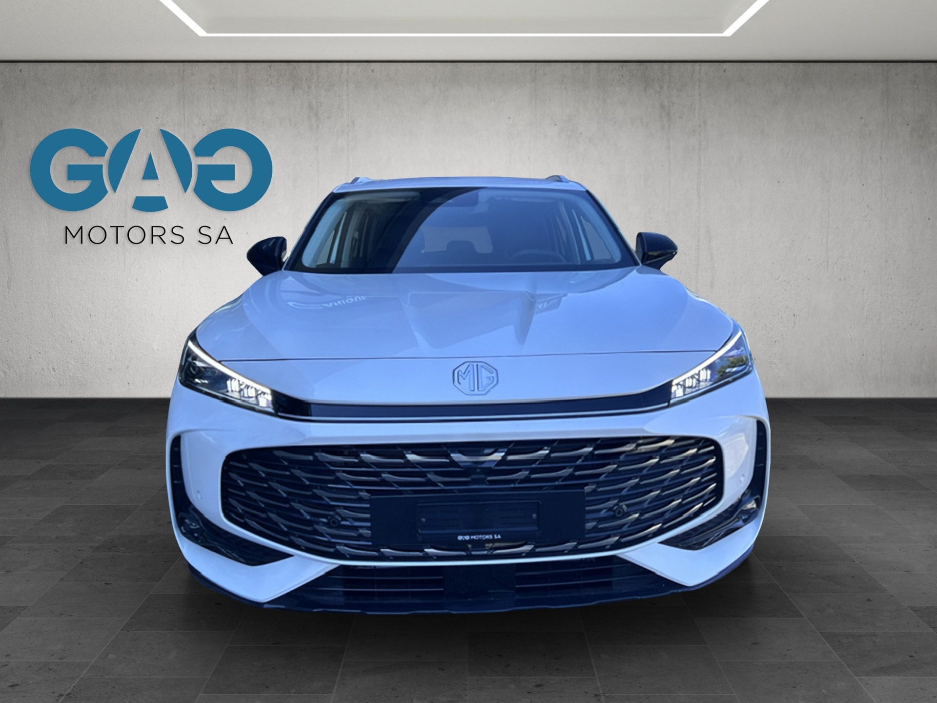 MG HS 1.5 T PHEV Luxury-showroom-element-1