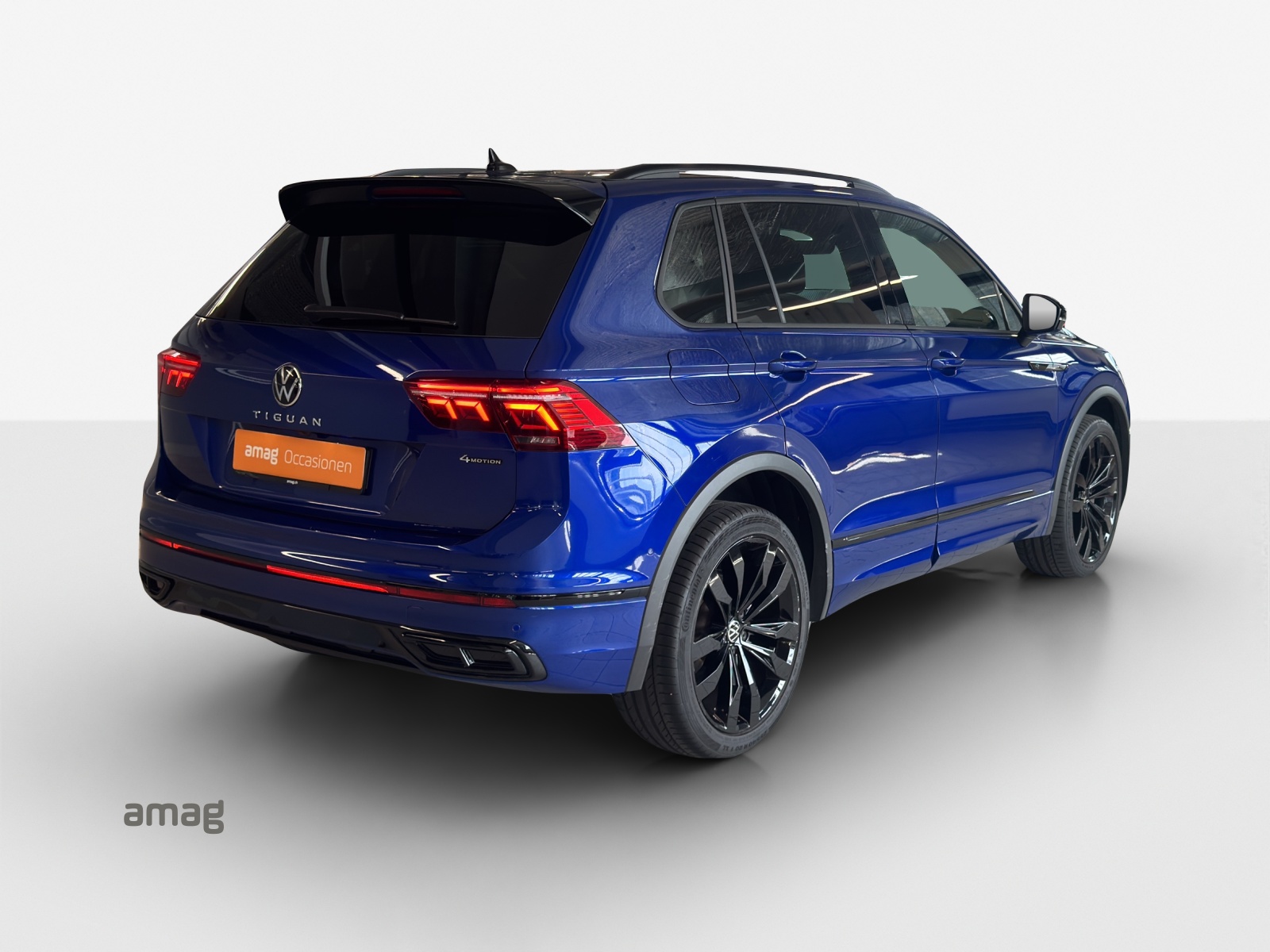 VW Tiguan 2.0TSI R-Line 4Motion DSG-image-4