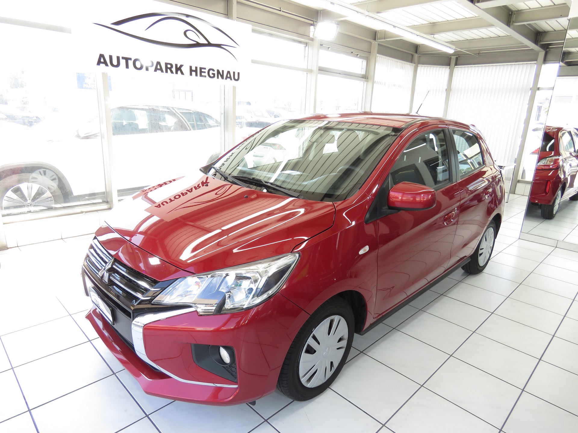 MITSUBISHI Space Star 1.2 CVT Inform (Automat)