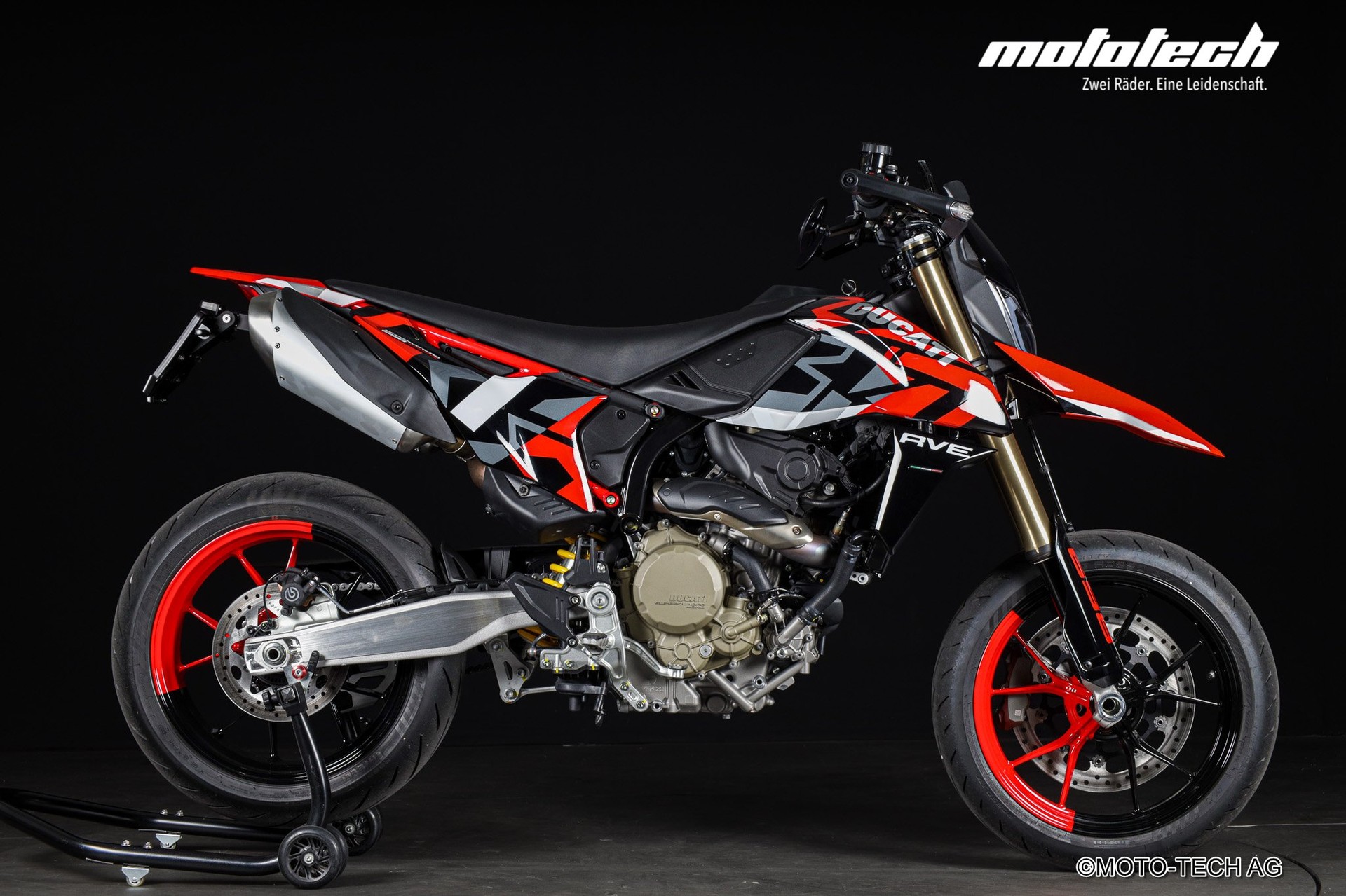 DUCATI Hypermotard 698 Mono RVE (35kW) STAGE 1 +-showroom-element-1