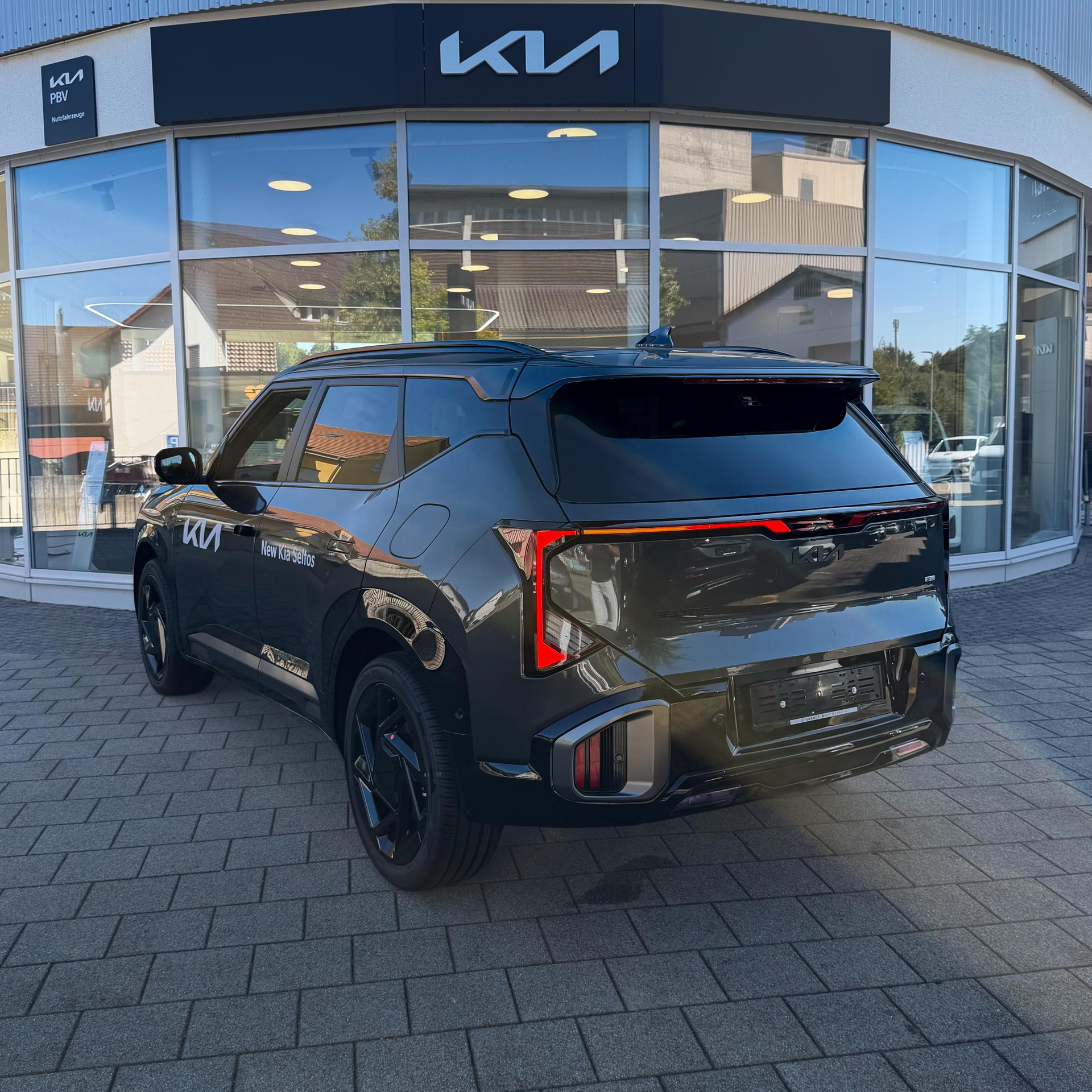 KIA Seltos 1.6 T-GDi X-Line-showroom-element-1