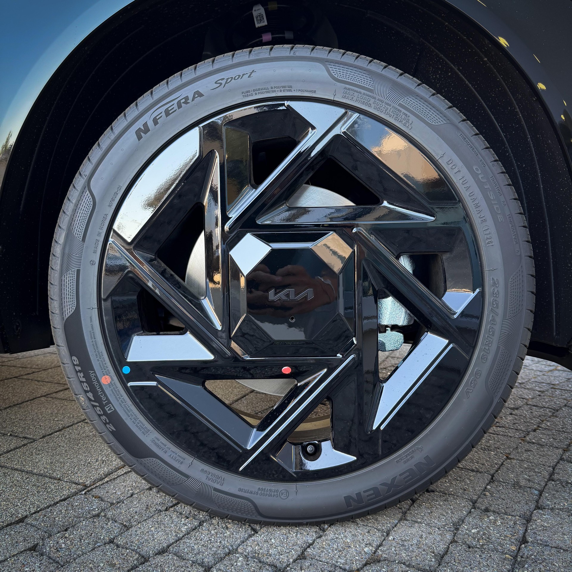 KIA Seltos 1.6 T-GDi X-Line-showroom-element-3