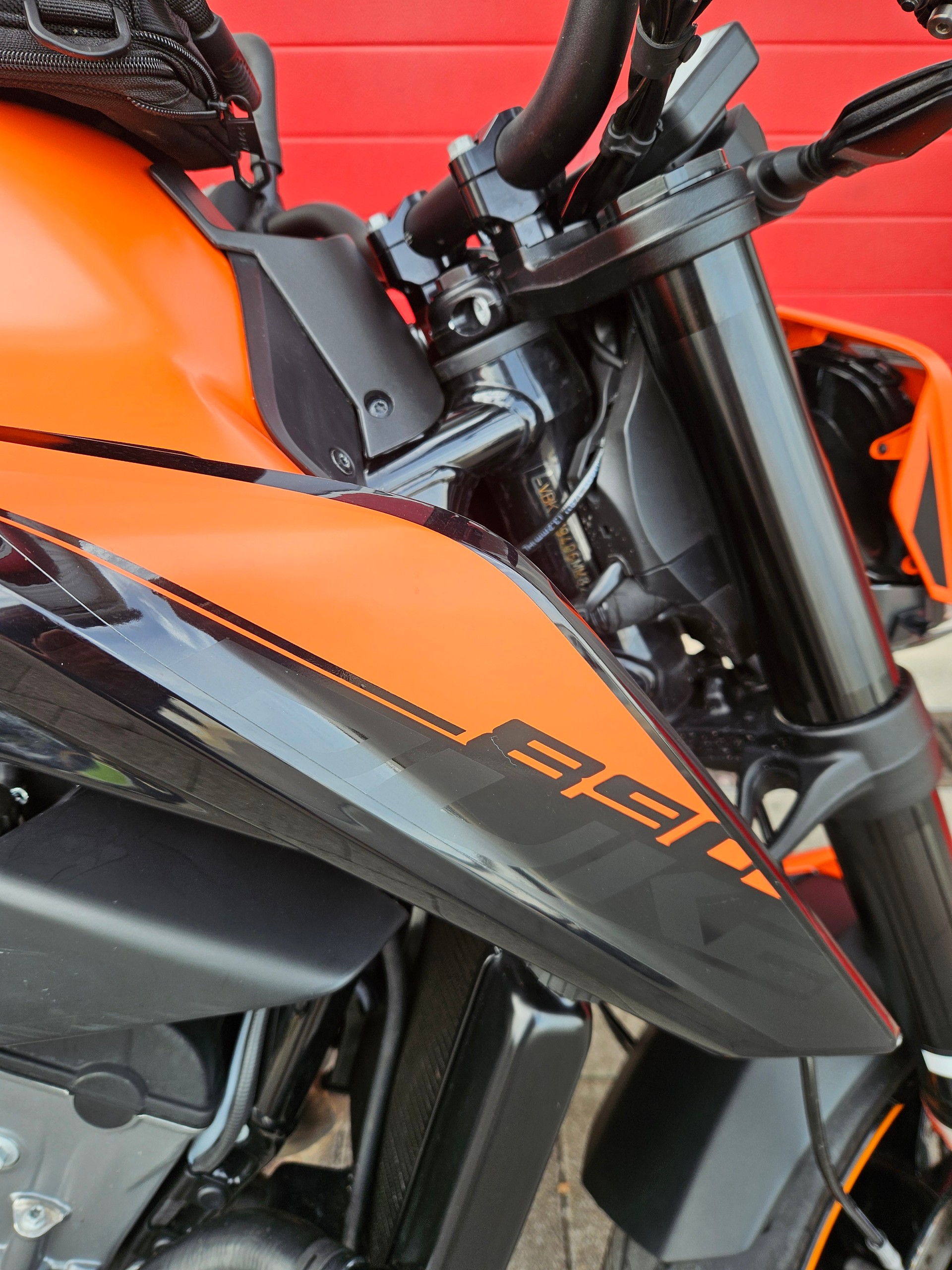 KTM 890 Duke-image-6