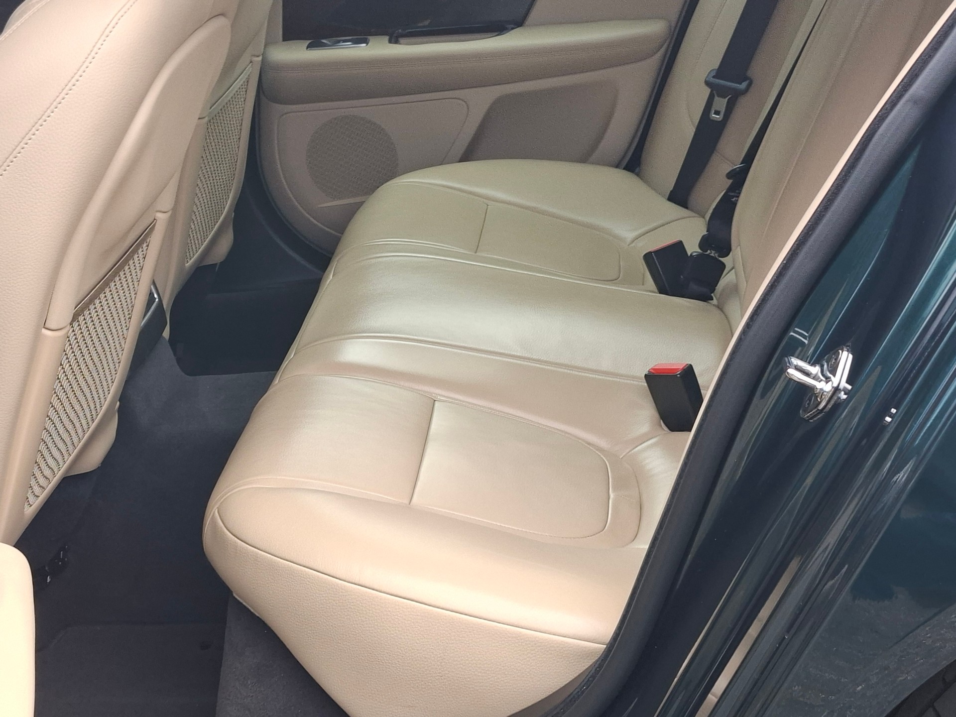 JAGUAR XF 2.2d-image-5