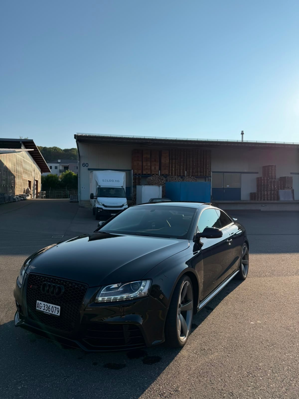 AUDI 4.2 V8 FSI quattro S-Tronic