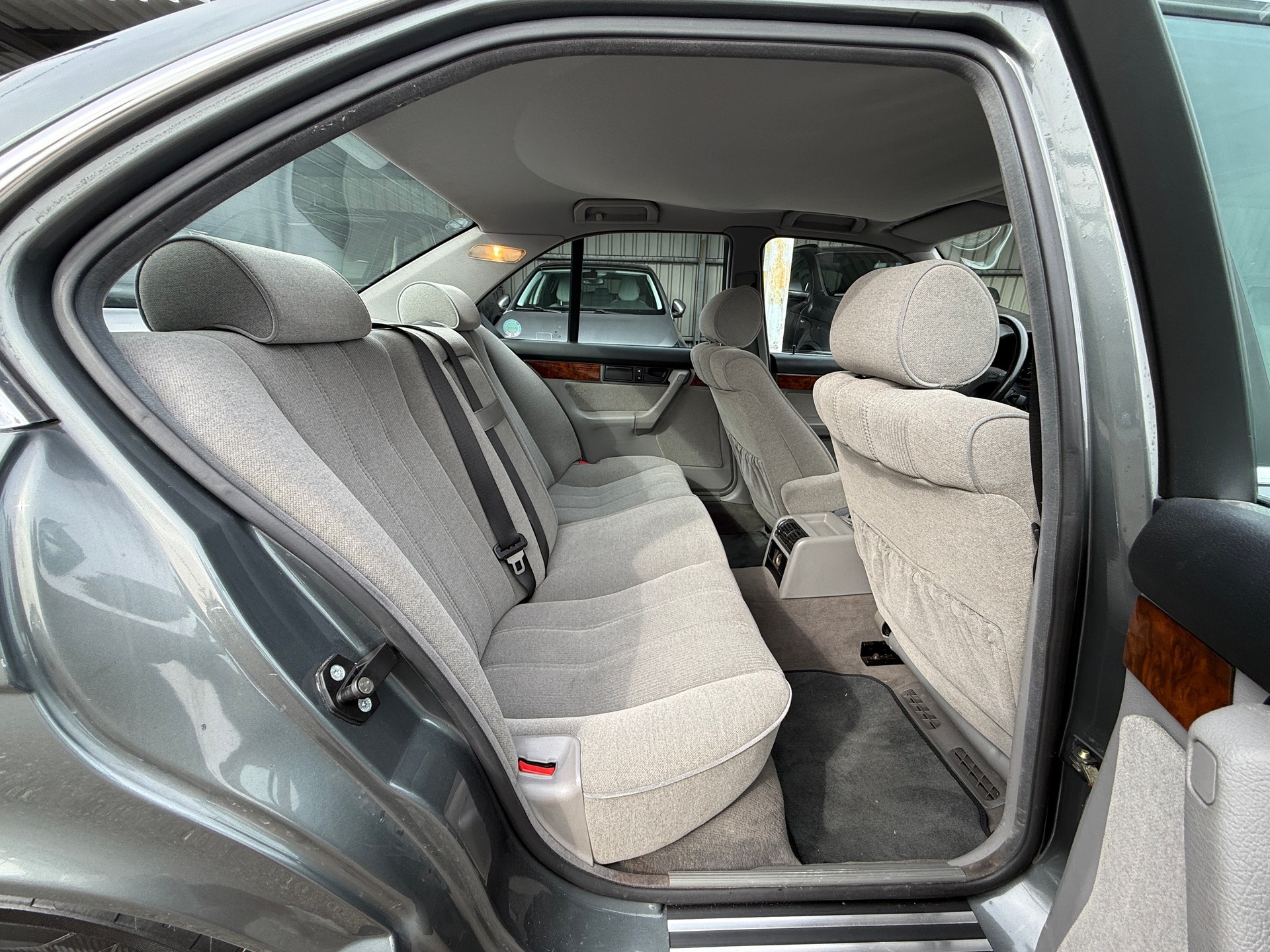 BMW 535i A-image-12