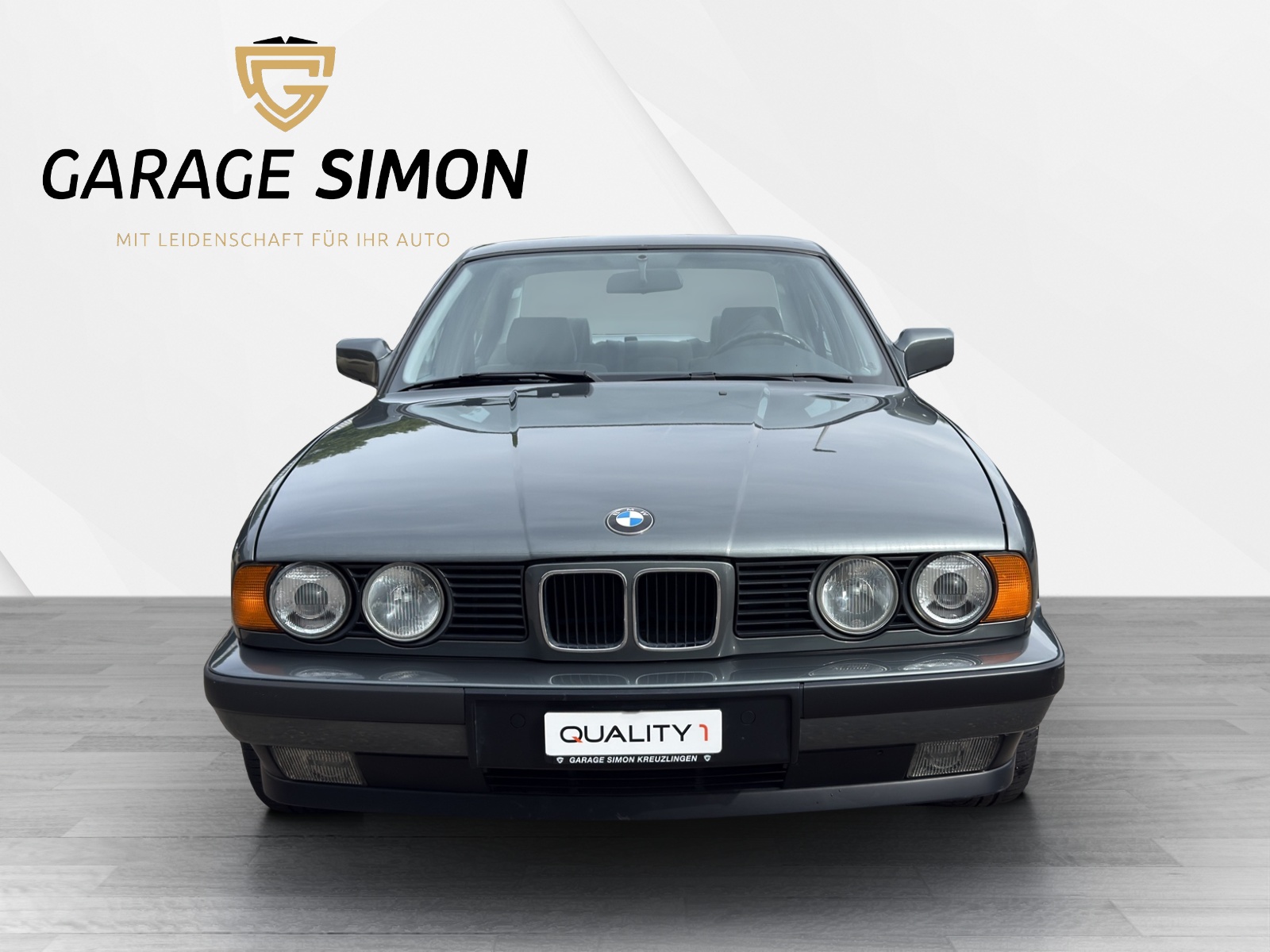 BMW 535i A-showroom-element-2