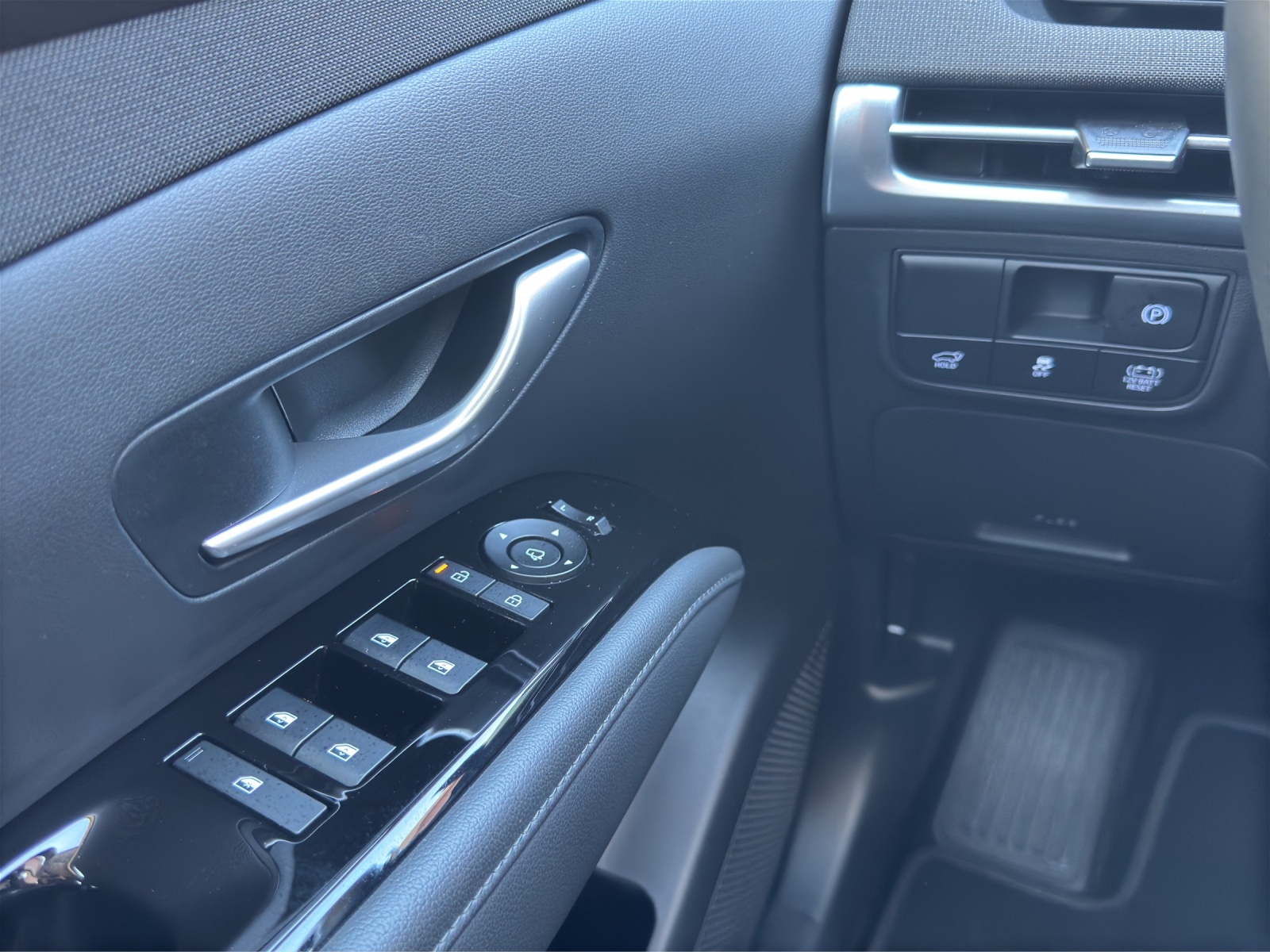 HYUNDAI Tucson 1.6 T-GDi HEV Vertex 4WD-image-11