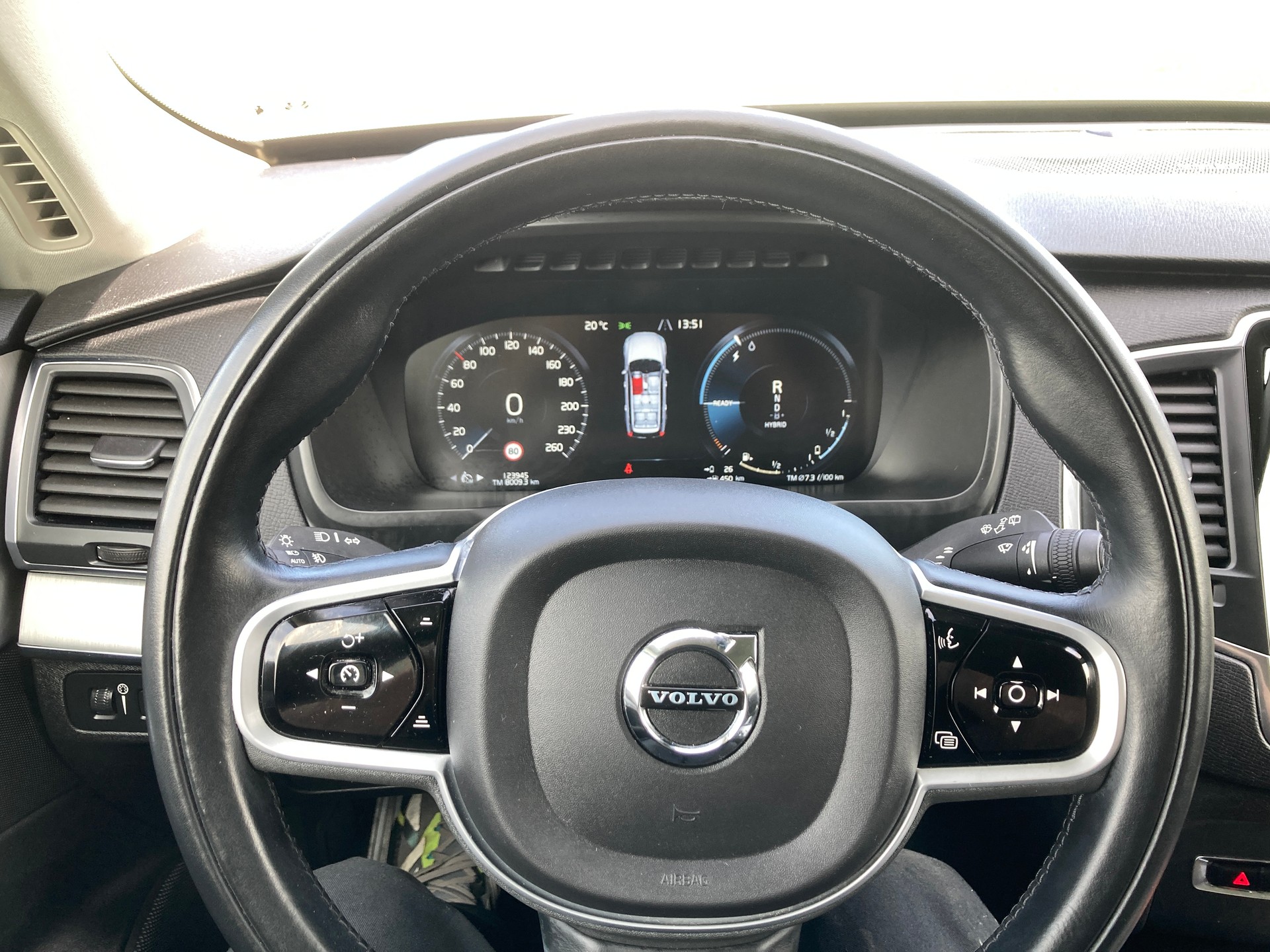 VOLVO XC90 T8 eAWD R-Design Expression Geartronic-image-13