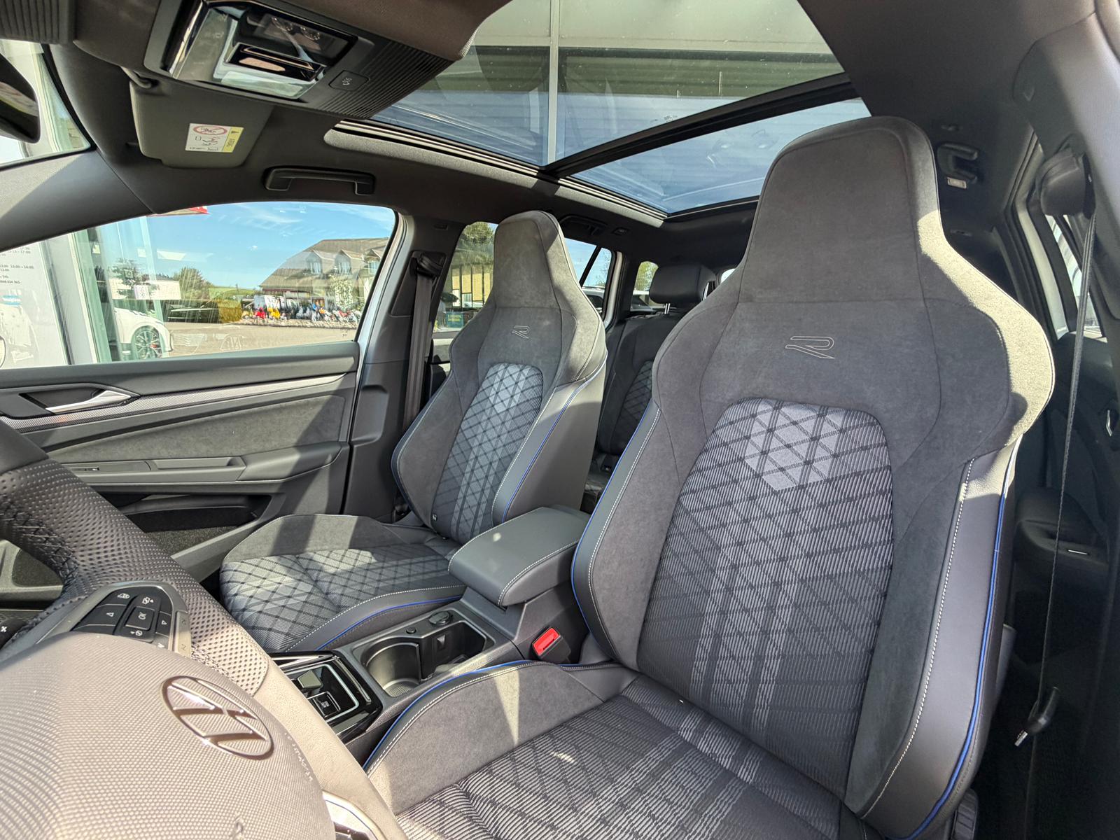 VW Golf Variant 2.0 TSI R-Line DSG 4 Motion-image-13