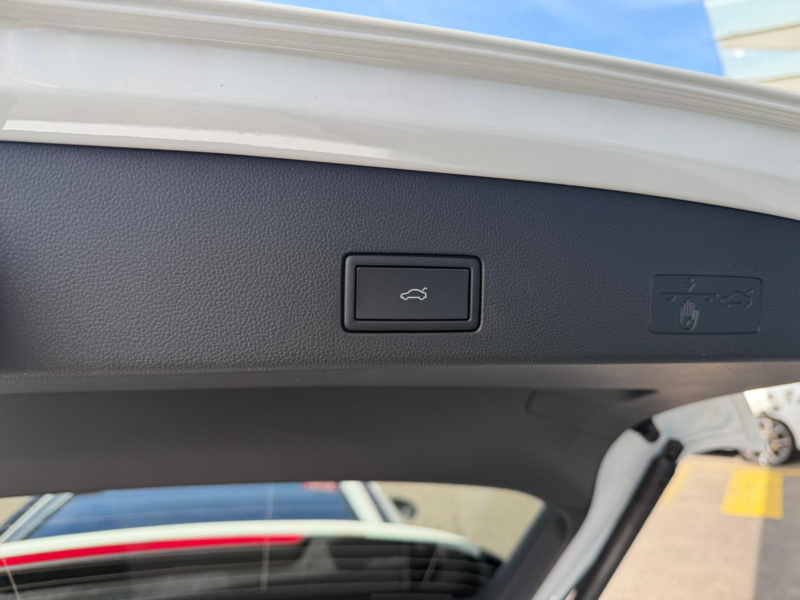 VW Golf Variant 2.0 TSI R-Line DSG 4 Motion-image-27