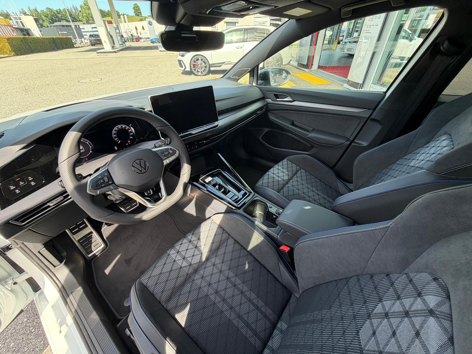 VW Golf Variant 2.0 TSI R-Line DSG 4 Motion-image-12