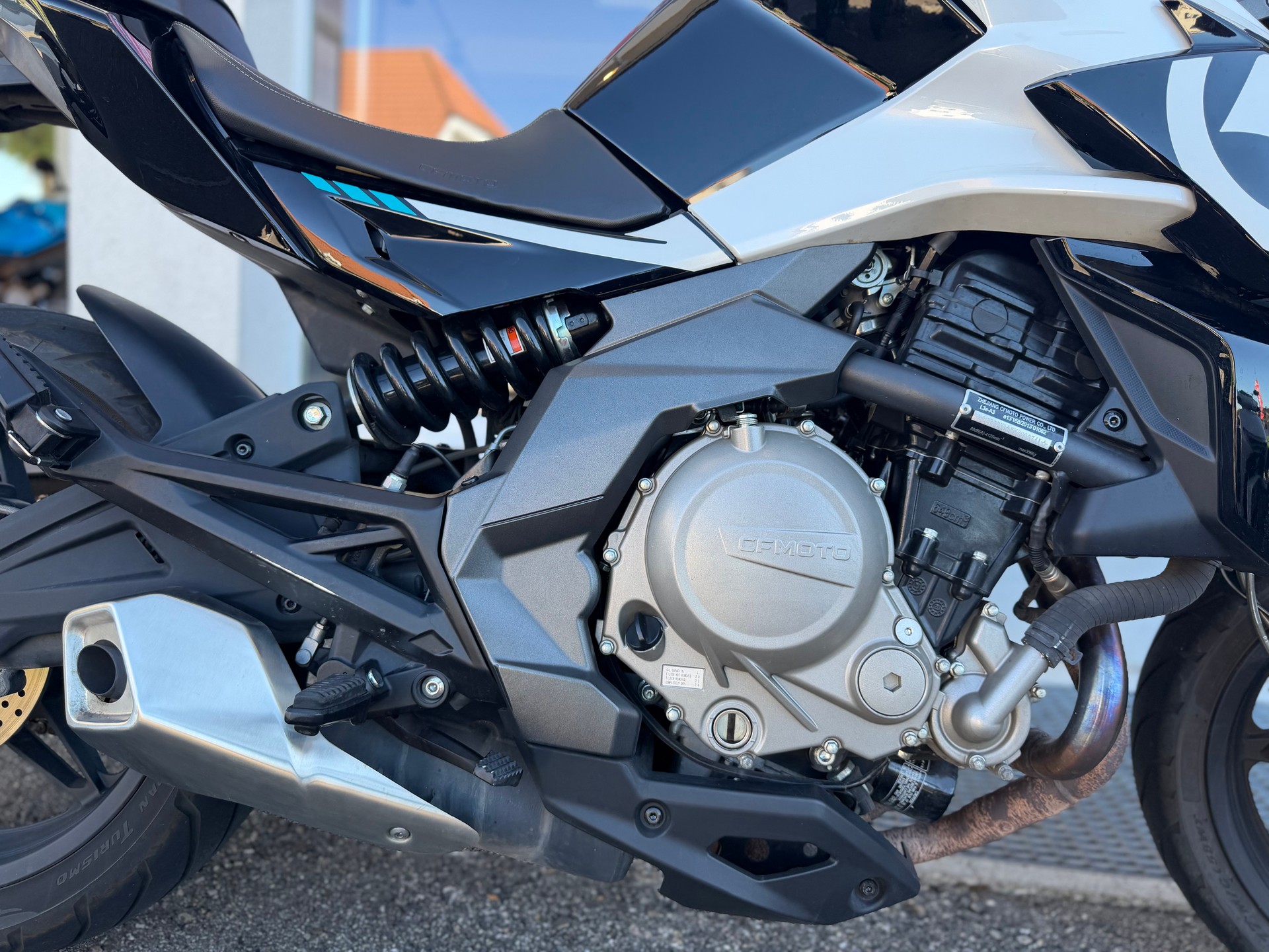 CF MOTO 650 NK-image-6
