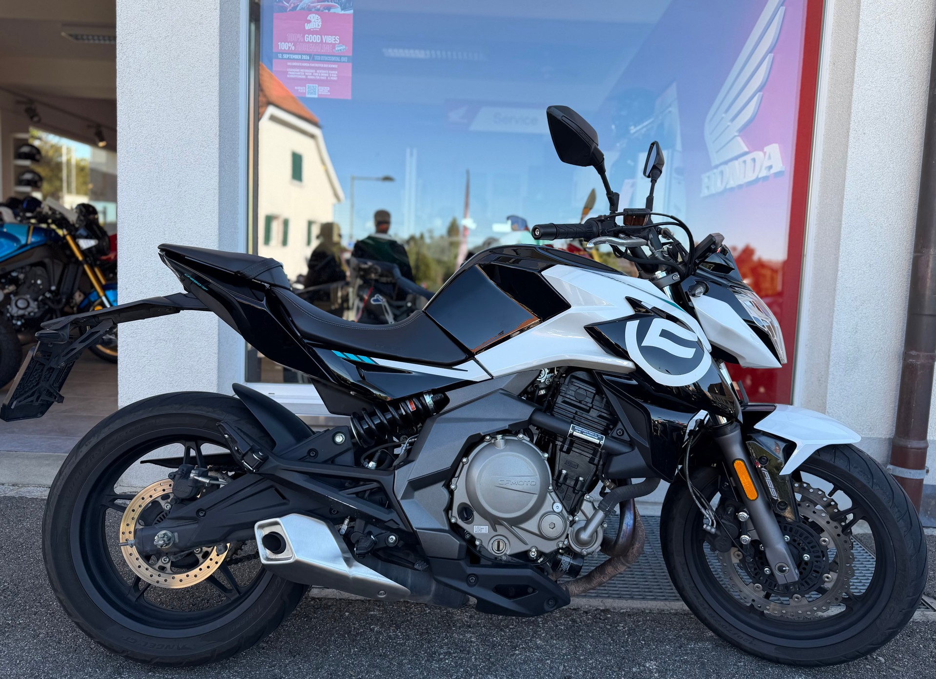 CF MOTO 650 NK-image-0
