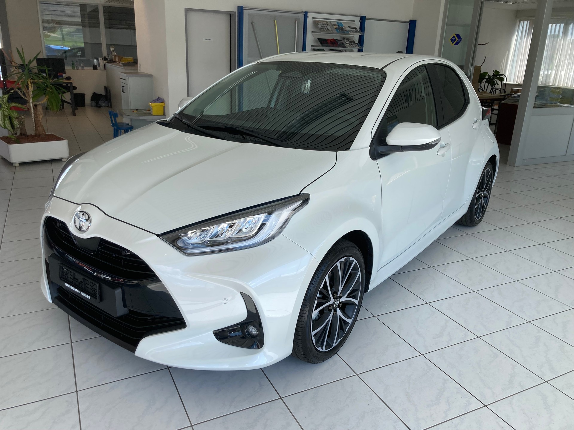 TOYOTA Yaris 1.5 Trend e-CVT