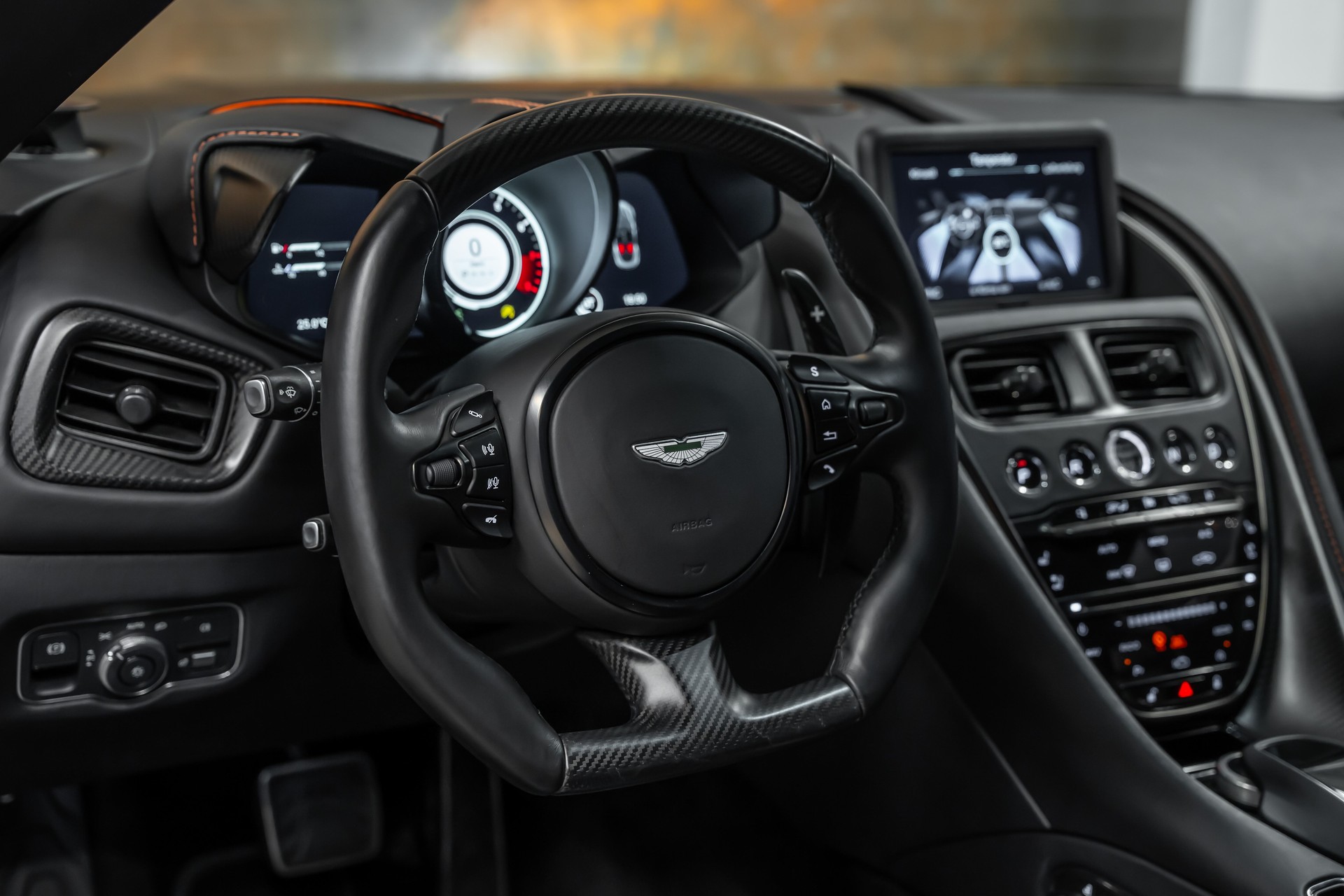ASTON MARTIN DBS Coupé Superleggera *Full Carbon*Black Satin*PPF*-image-26