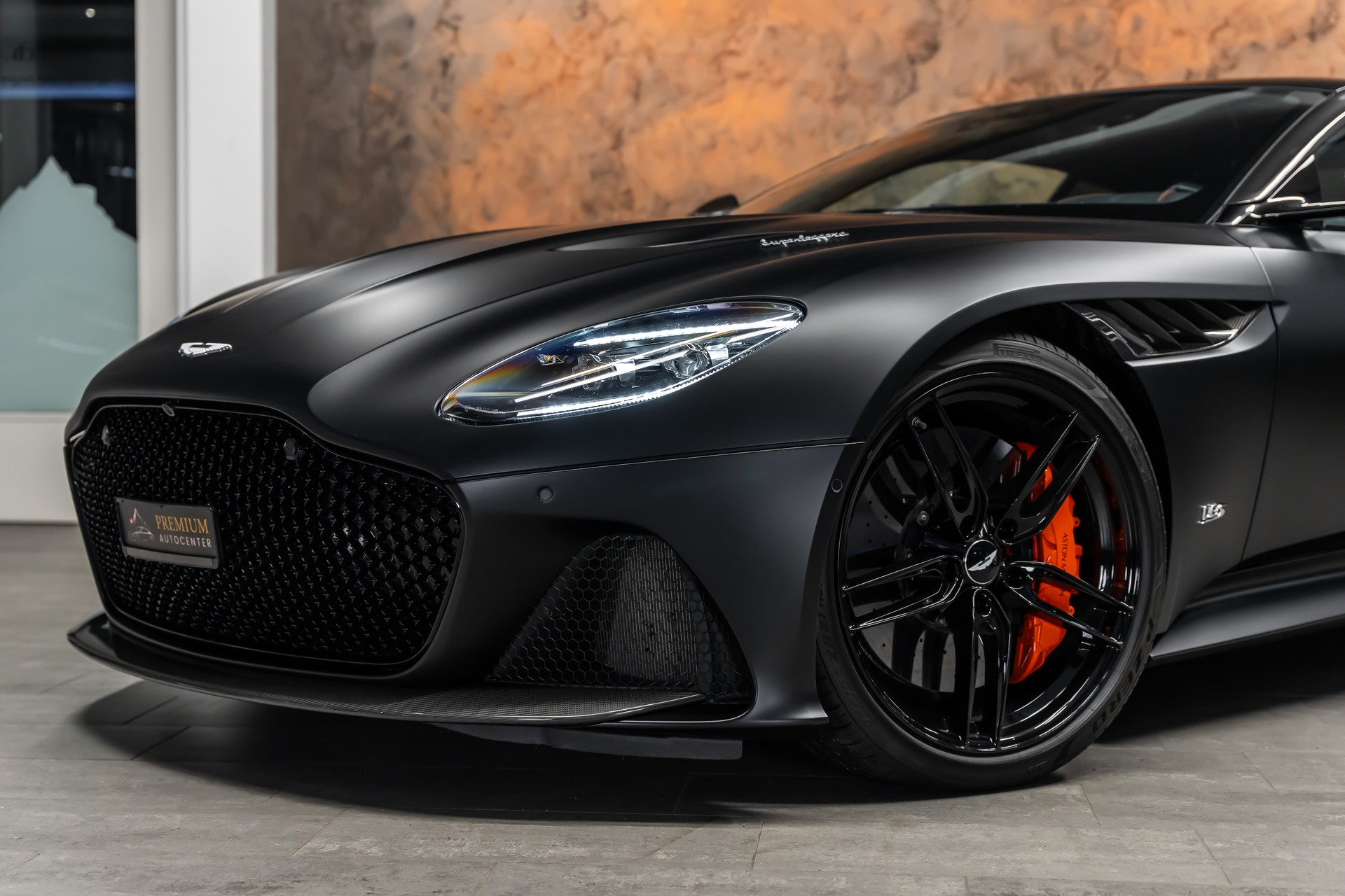 ASTON MARTIN DBS Coupé Superleggera *Full Carbon*Black Satin*PPF*-showroom-element-2