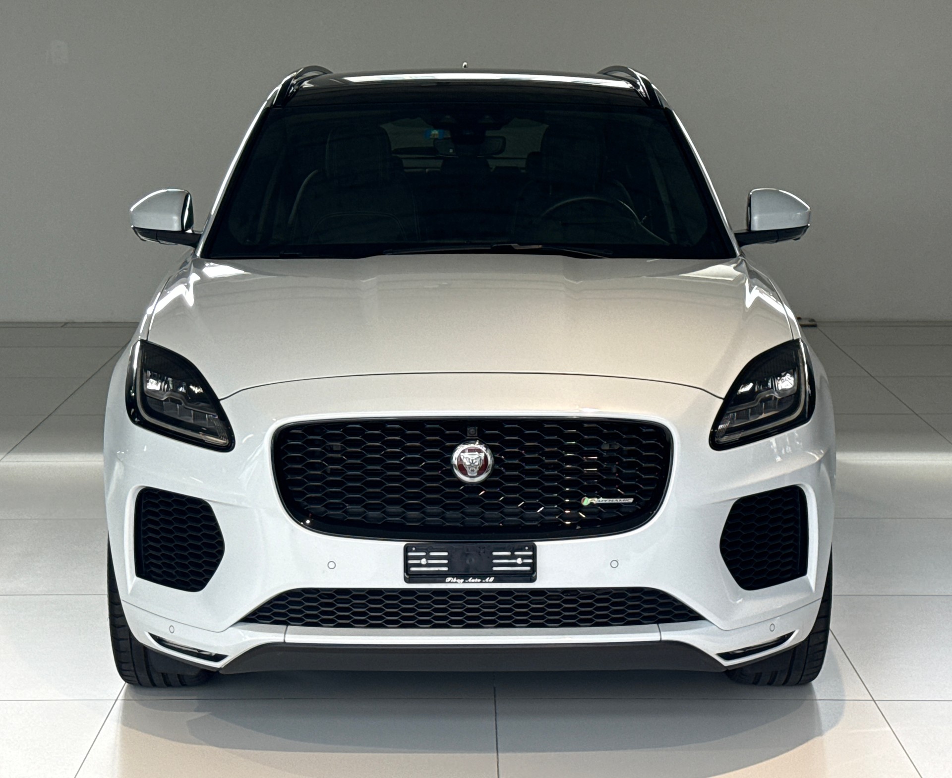JAGUAR E-Pace 2.0d D240 R-Dynamic S AWD Automatik ***CH-Fahrzeug***240PS***Bremsen+Bereifung NEU***-showroom-element-1