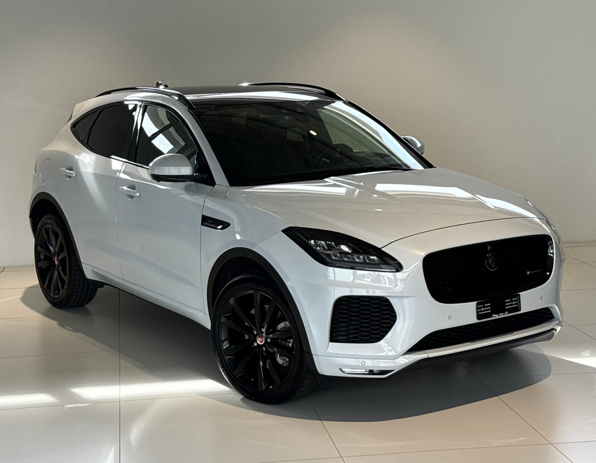 JAGUAR E-Pace 2.0d D240 R-Dynamic S AWD Automatik ***CH-Fahrzeug***240PS***Bremsen+Bereifung NEU***