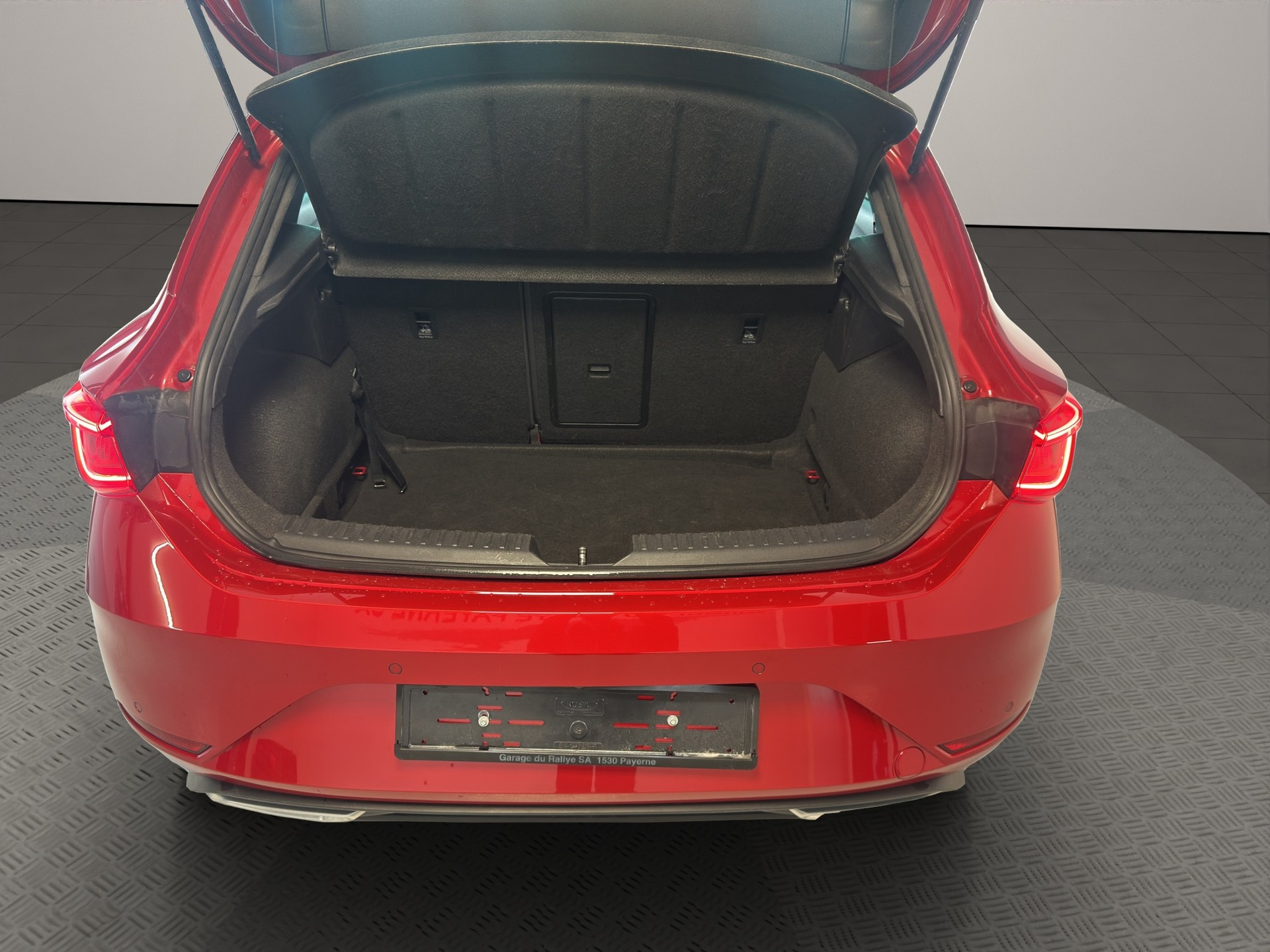 SEAT Leon 1.5 eTSI mHEV DSG Hola FR-image-5