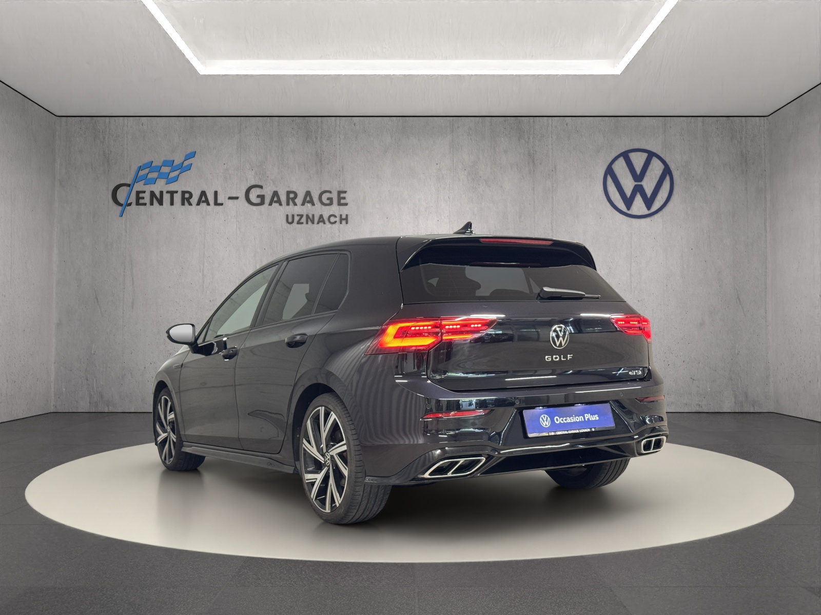 VW Golf 1.5 eTSI mHEV ACT R-Line DSG-showroom-element-2