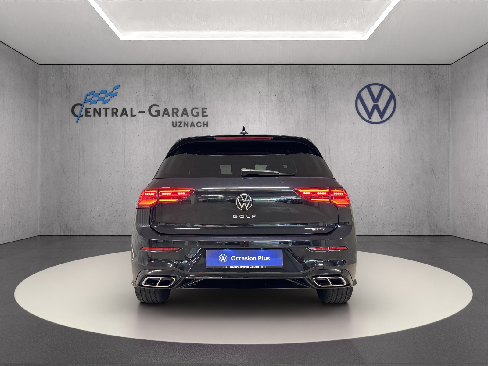 VW Golf 1.5 eTSI mHEV ACT R-Line DSG-showroom-element-3