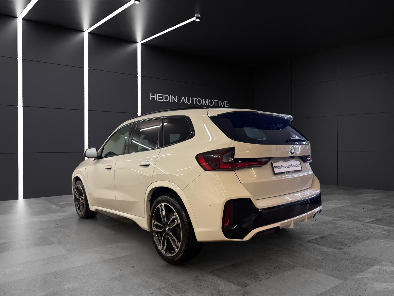 BMW X1 23d xDrive-showroom-element-2