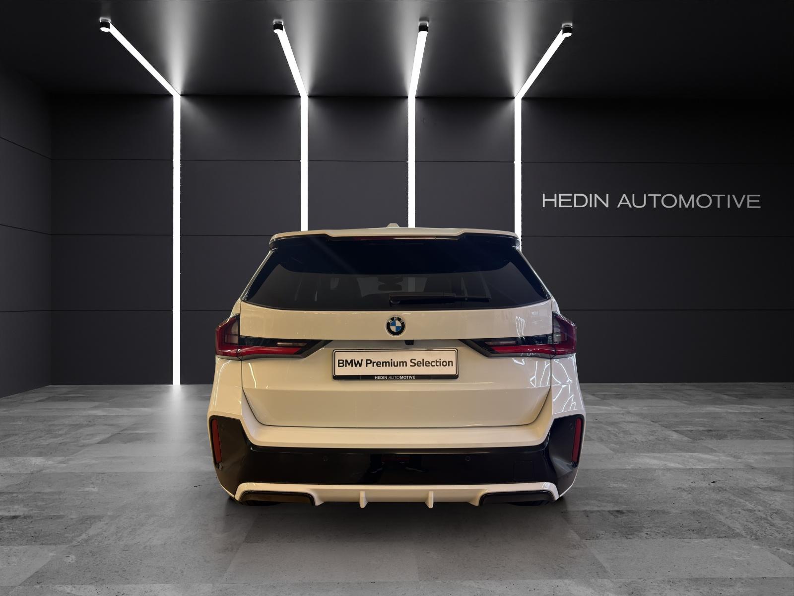 BMW X1 23d xDrive-showroom-element-3