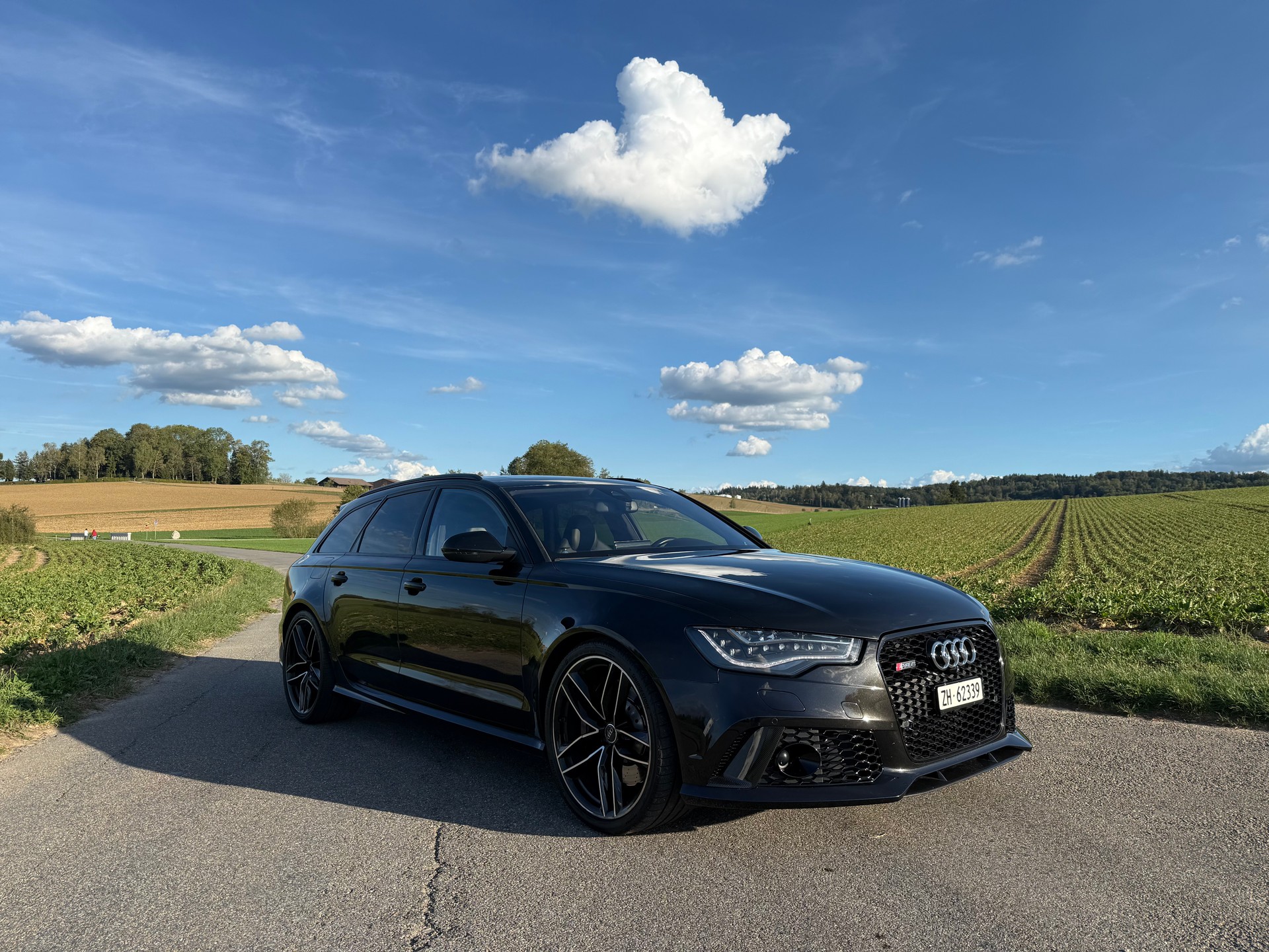 AUDI 4.0 V8 TFSI quattro T-Tronic