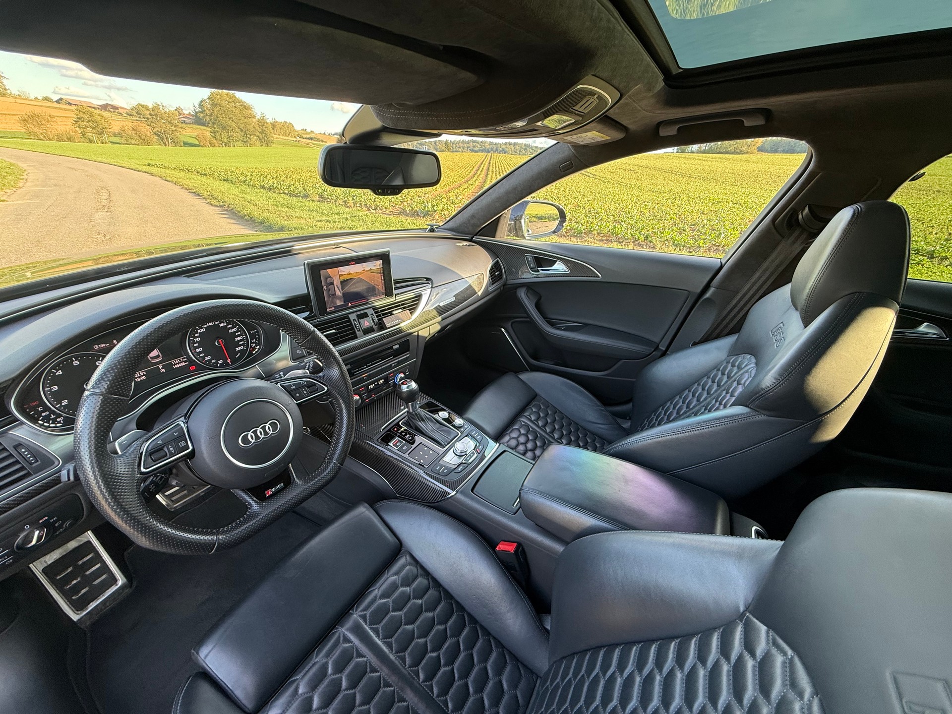 AUDI 4.0 V8 TFSI quattro T-Tronic-image-3