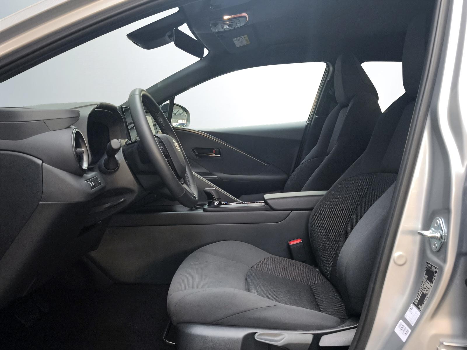 TOYOTA C-HR 1.8 HEV Comfort-showroom-element-3