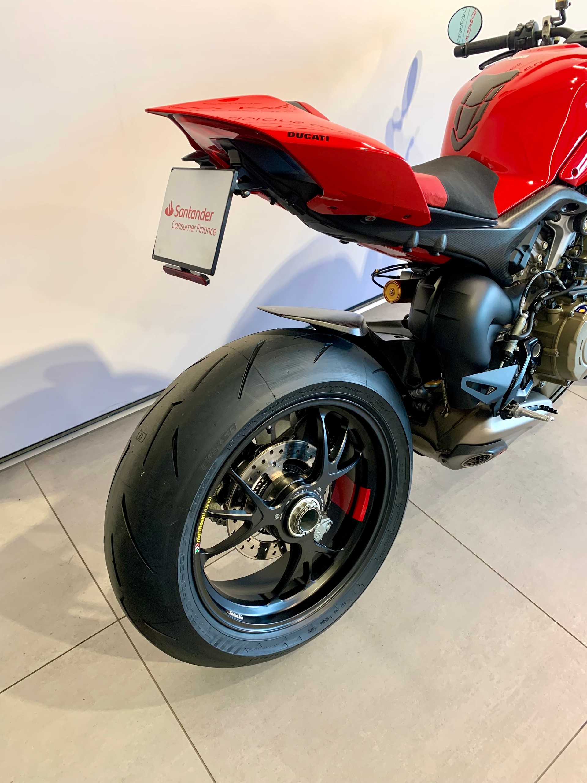 DUCATI Streetfighter V4 S-image-9