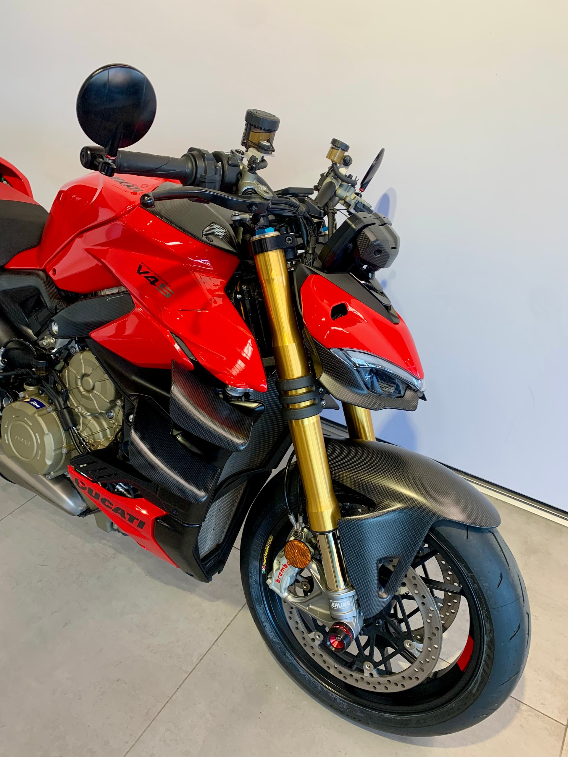 DUCATI Streetfighter V4 S-image-3
