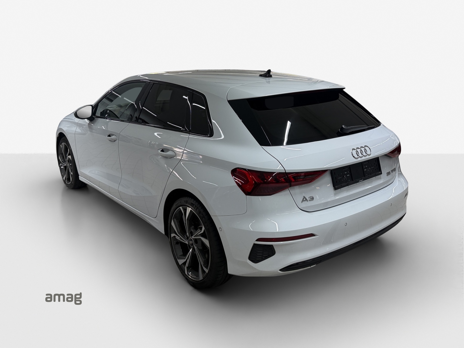 AUDI A3 Sportback 35 TFSI advanced Attraction S-tronic-showroom-element-2