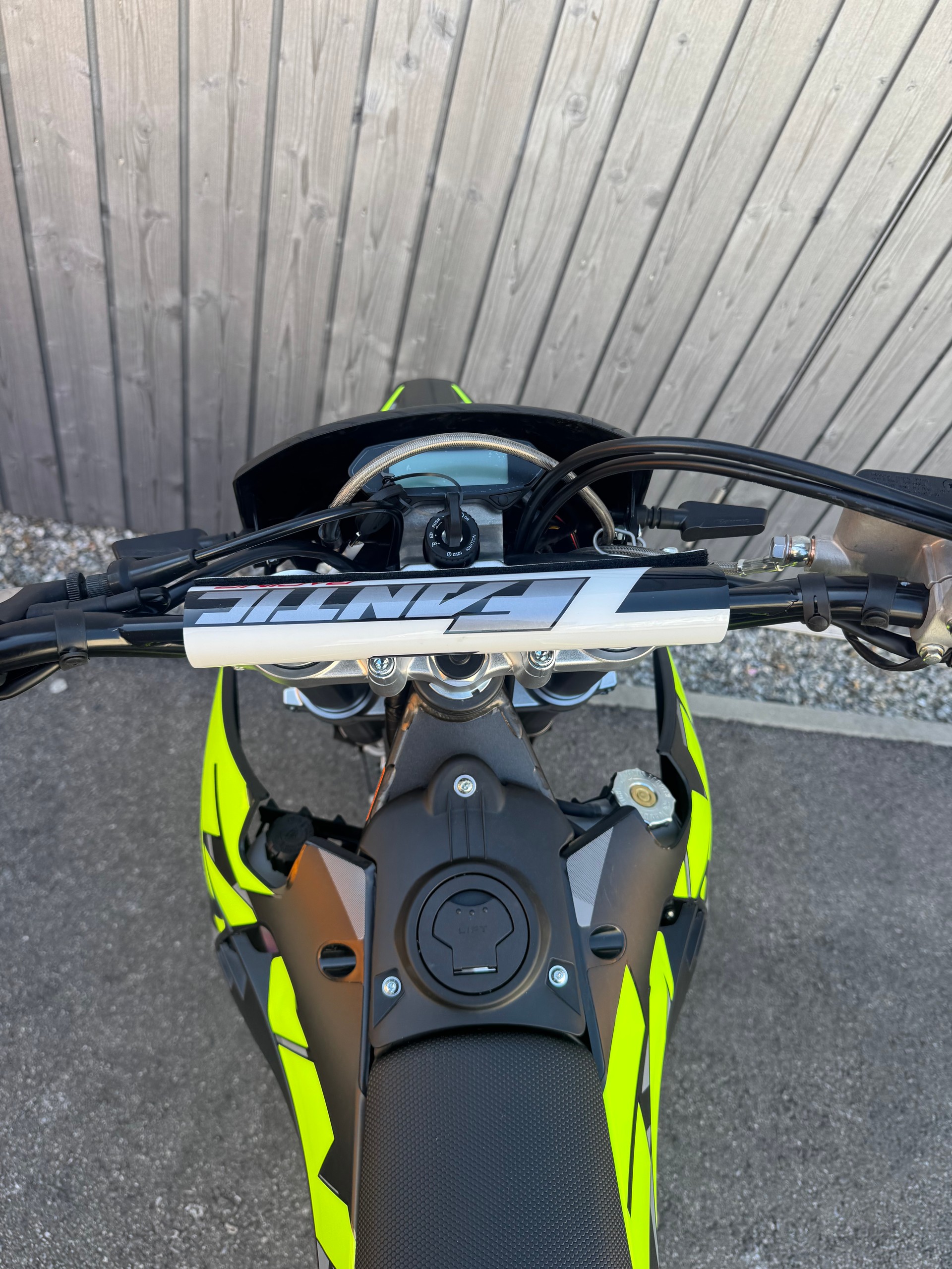 FANTIC Motard 125 Performance-image-5