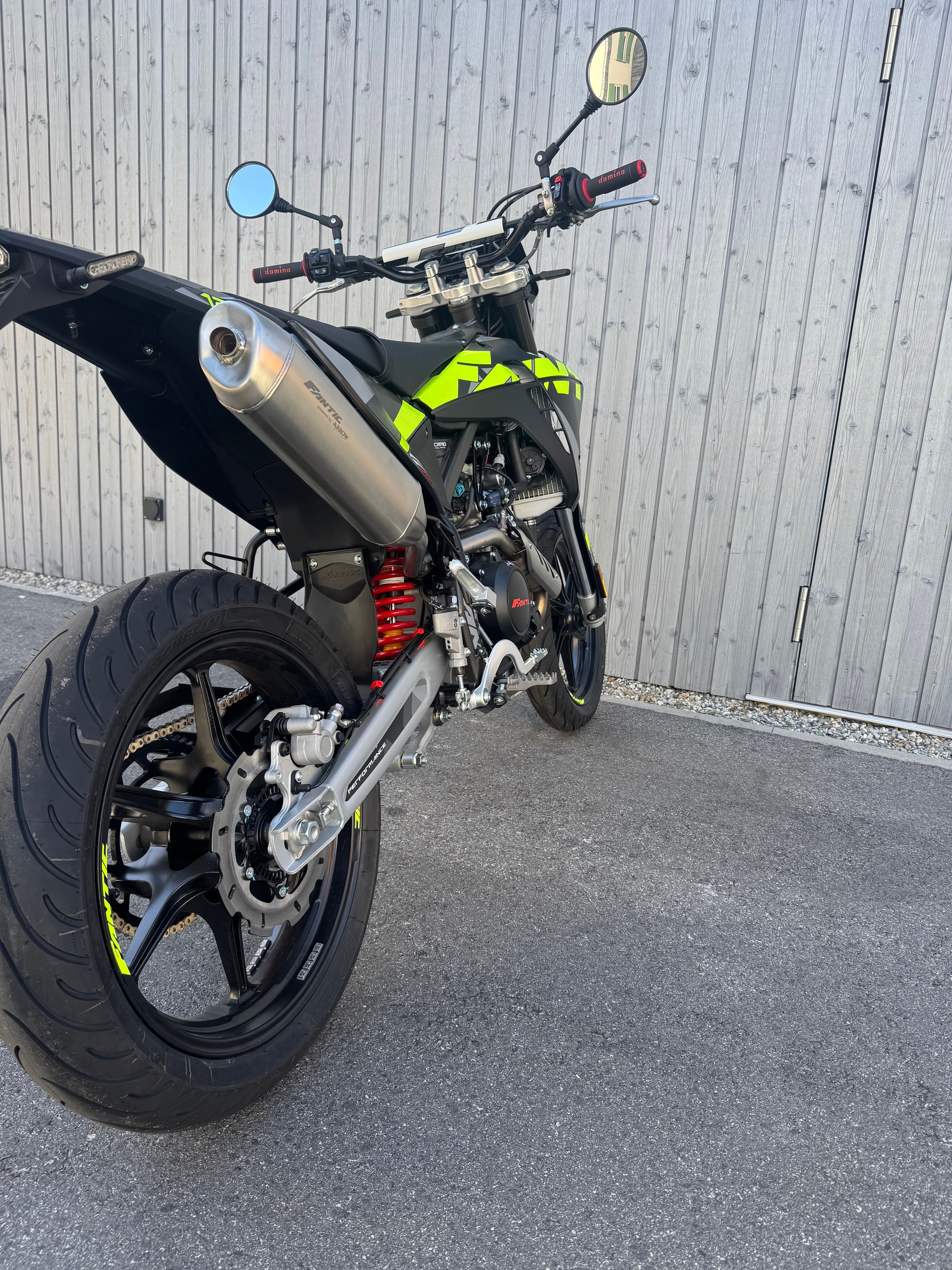 FANTIC Motard 125 Performance-image-6