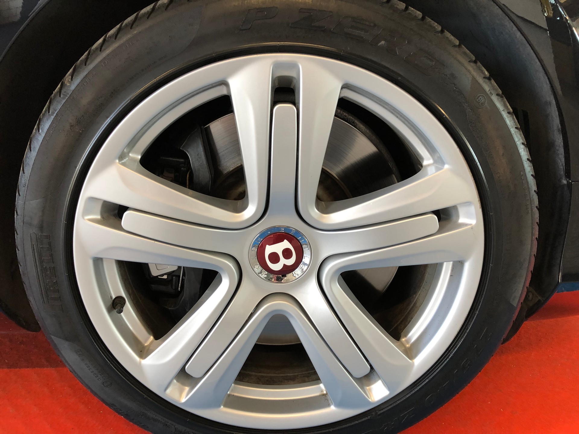 BENTLEY Continental GTC 4.0 V8-showroom-element-2