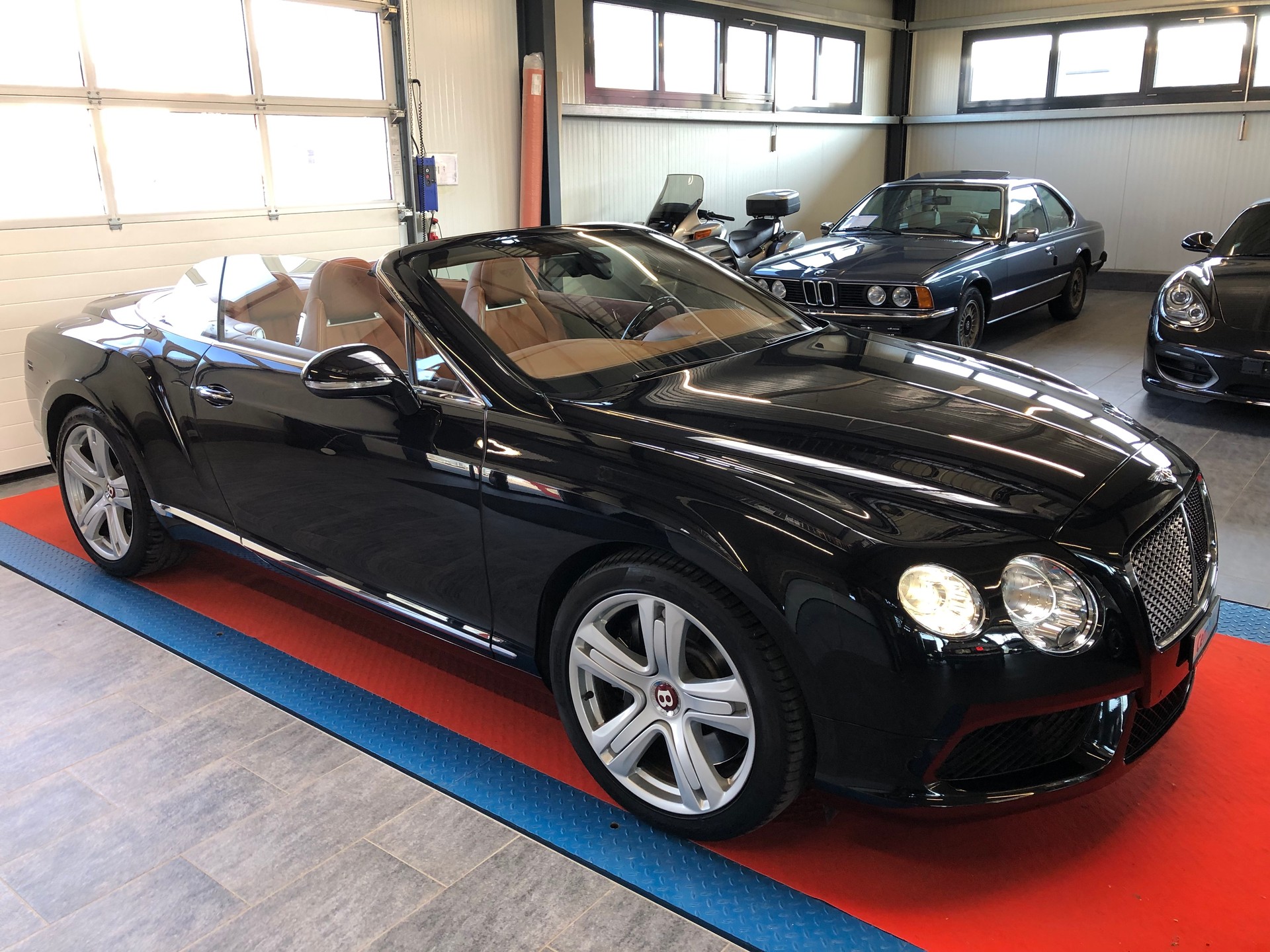 BENTLEY Continental GTC 4.0 V8-image-26