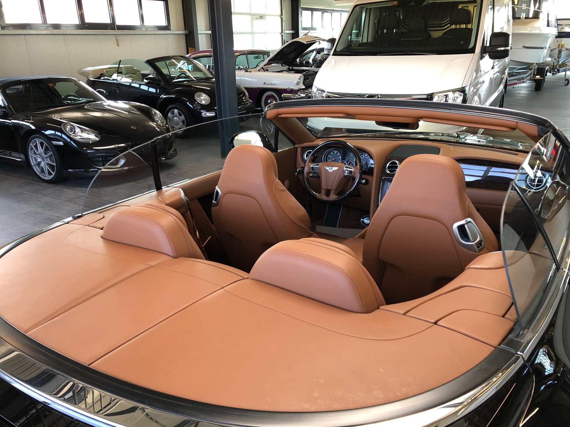 BENTLEY Continental GTC 4.0 V8-image-11