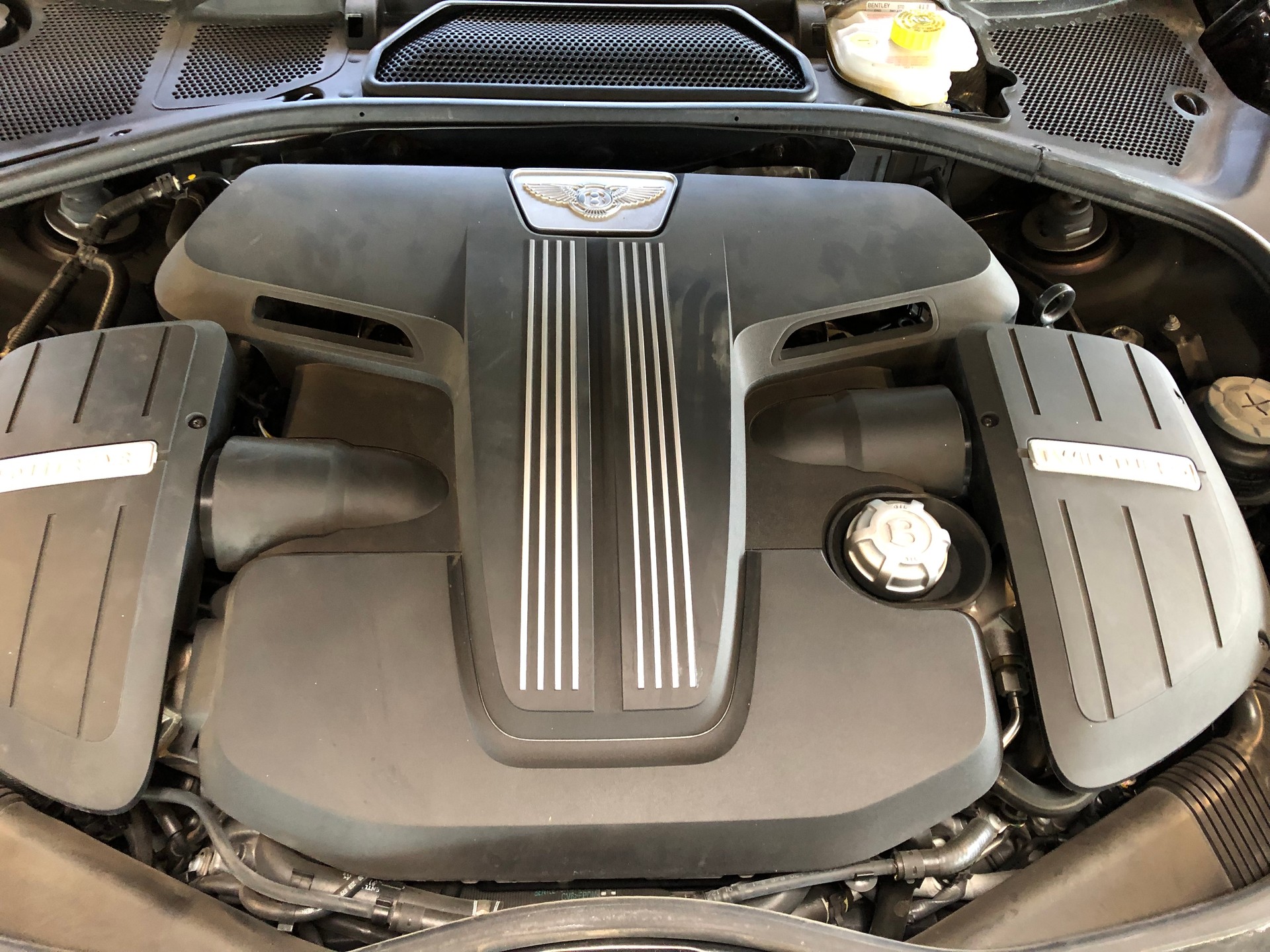 BENTLEY Continental GTC 4.0 V8-image-23