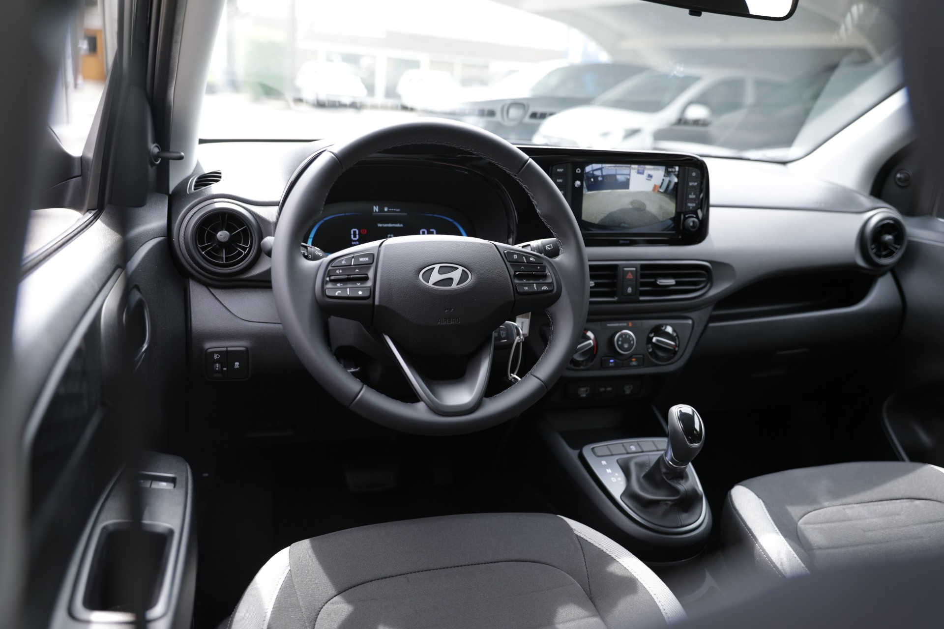HYUNDAI i10 1.0 Origo Automat-image-15