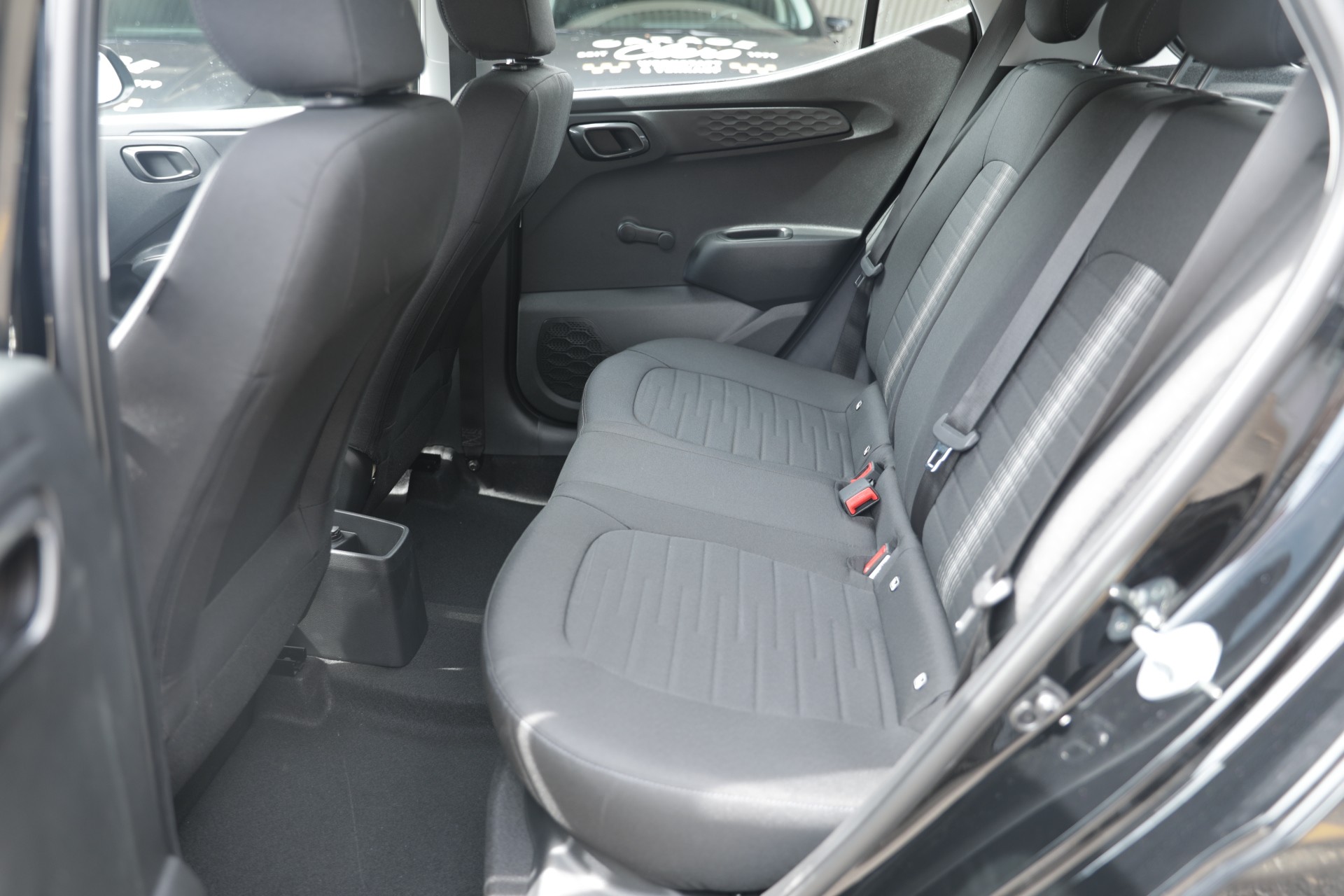 HYUNDAI i10 1.0 Origo Automat-image-14
