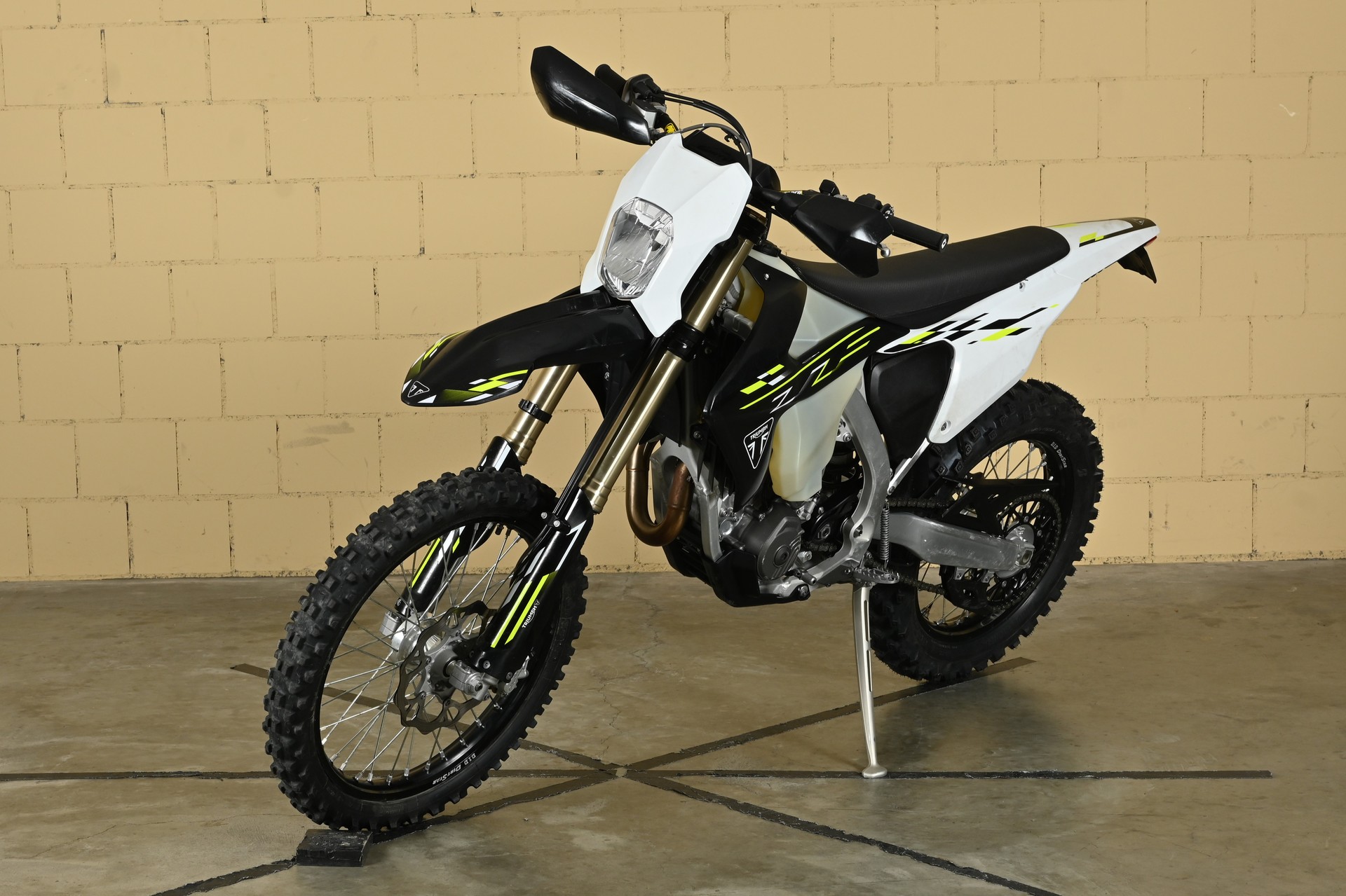 TRIUMPH Enduro TF 450 E-image-2